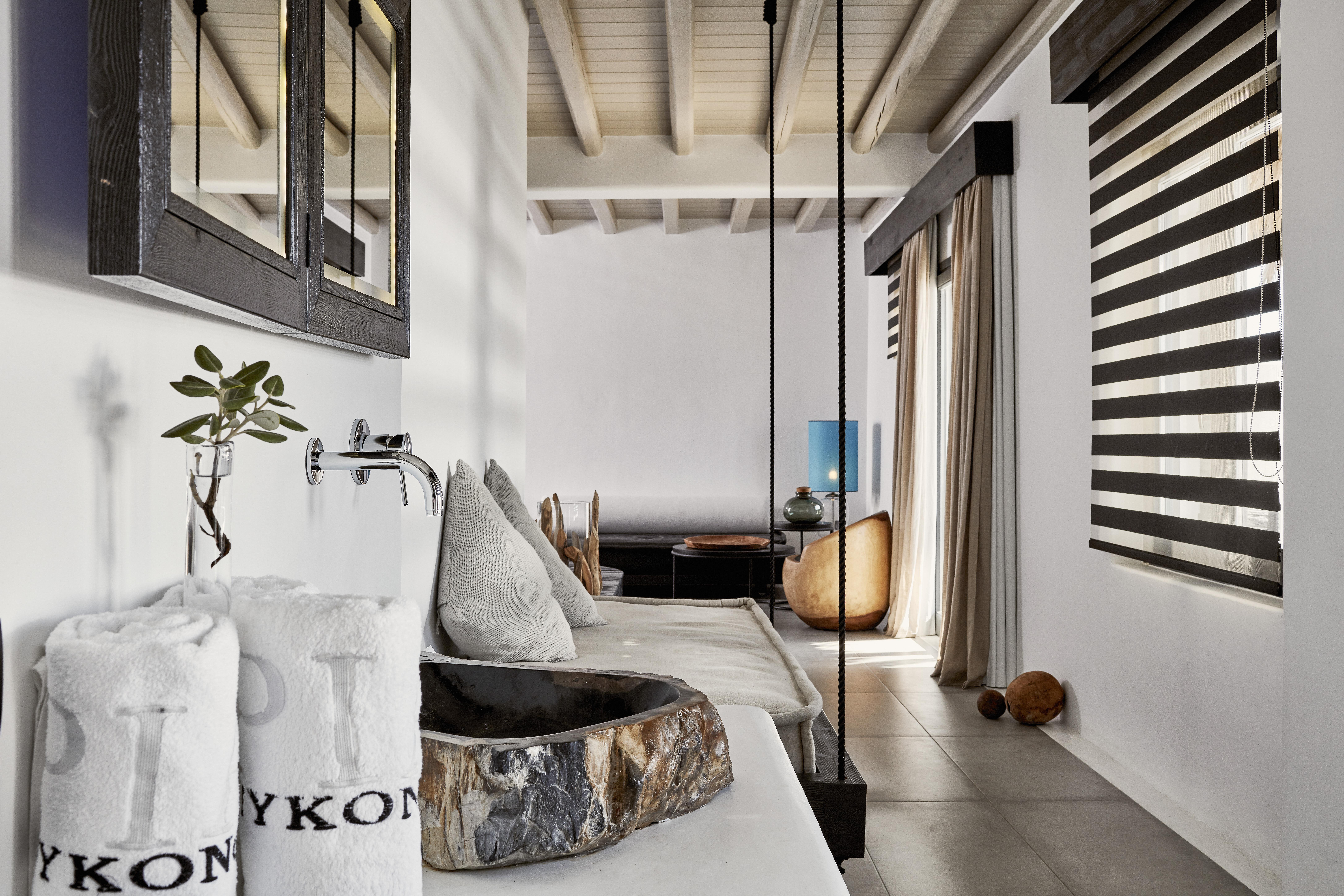 Myconian Utopia Relais & Chateaux