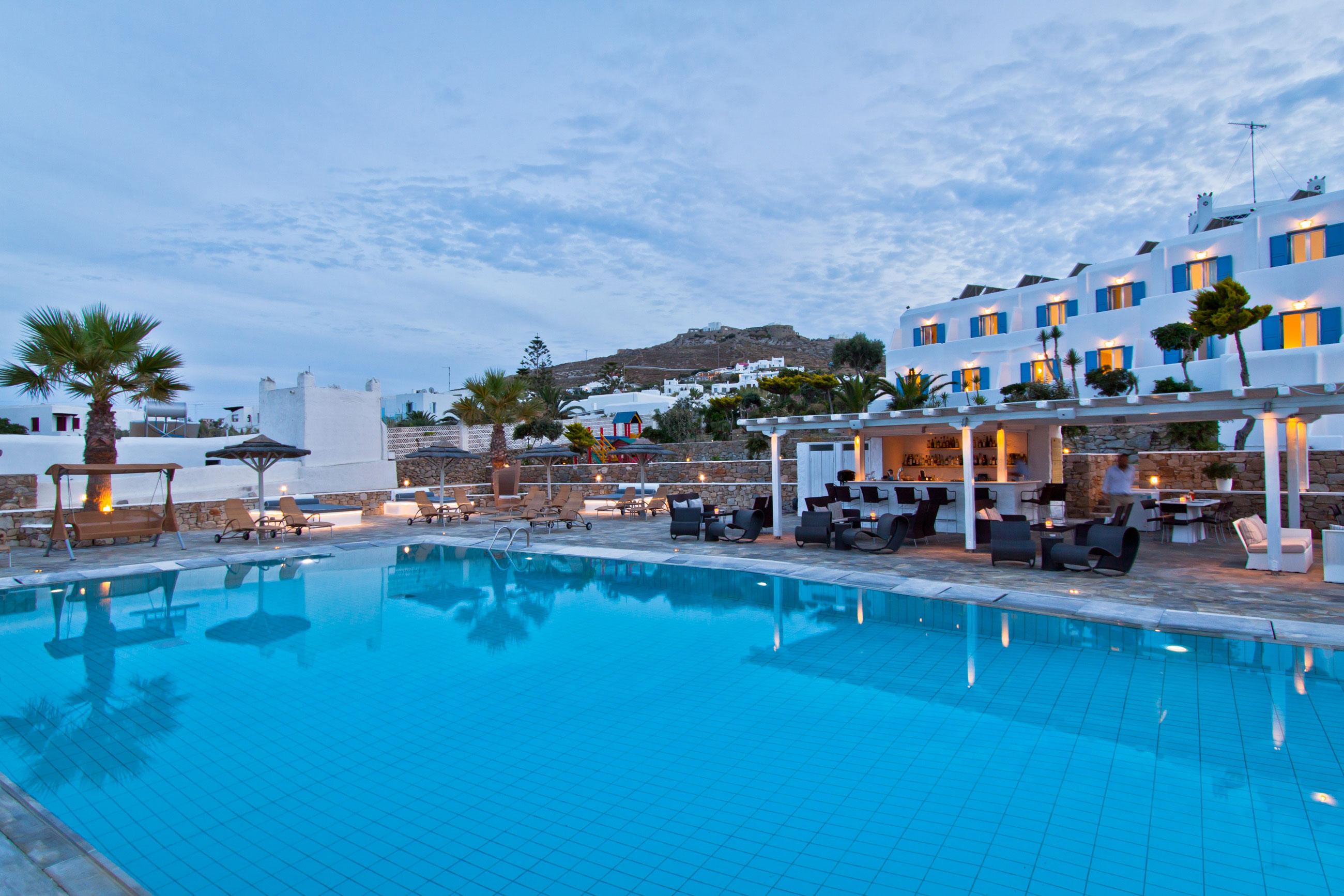 Hotel Yiannaki 4*