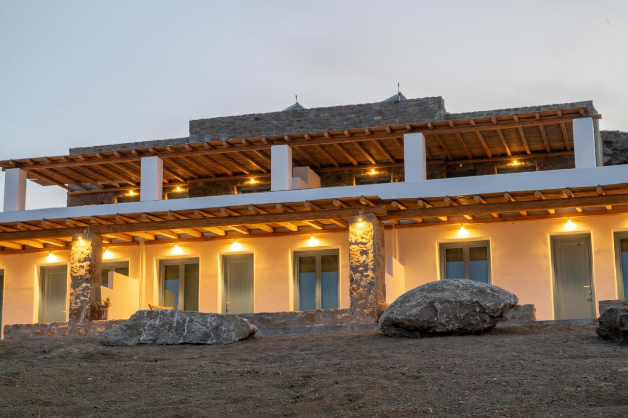Anemela & Mykonos
