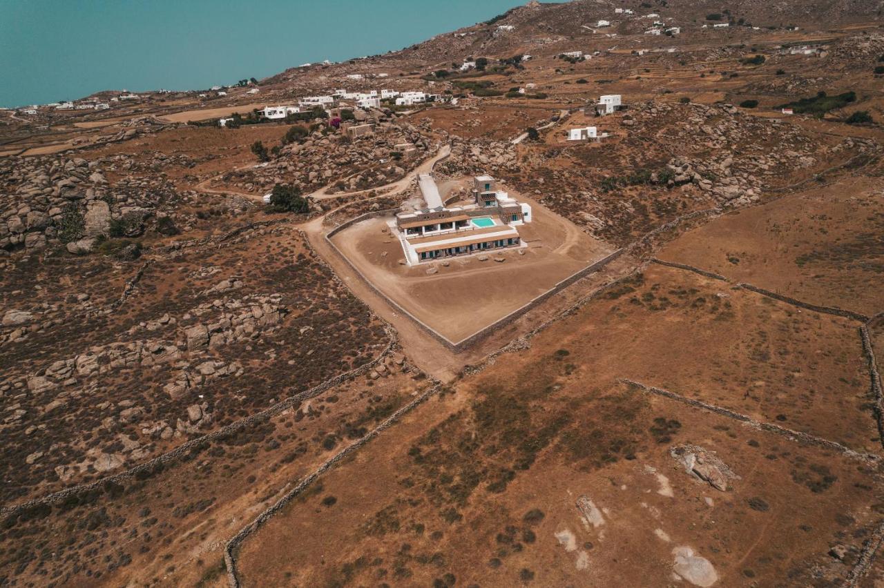Anemela & Mykonos