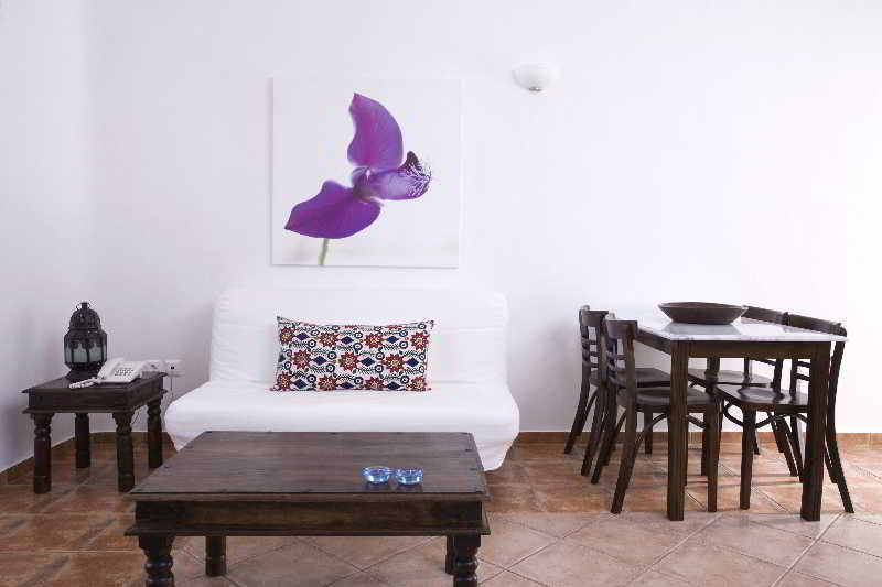Yakinthos Aparthotel Mykonos Town