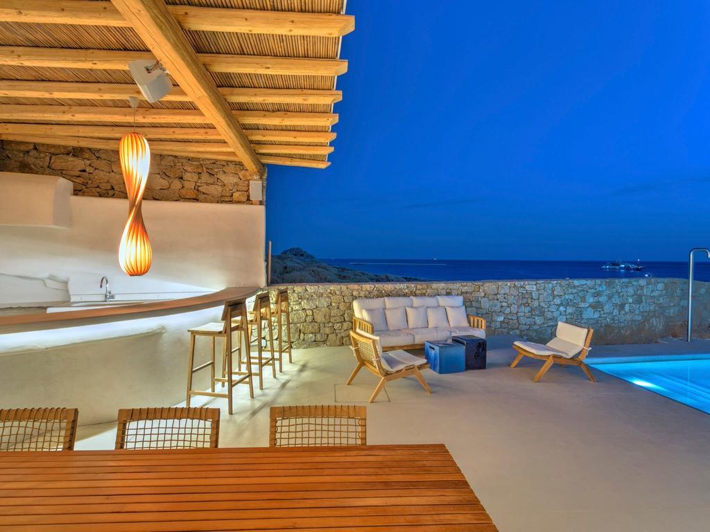 Beachfront Mykon Villa