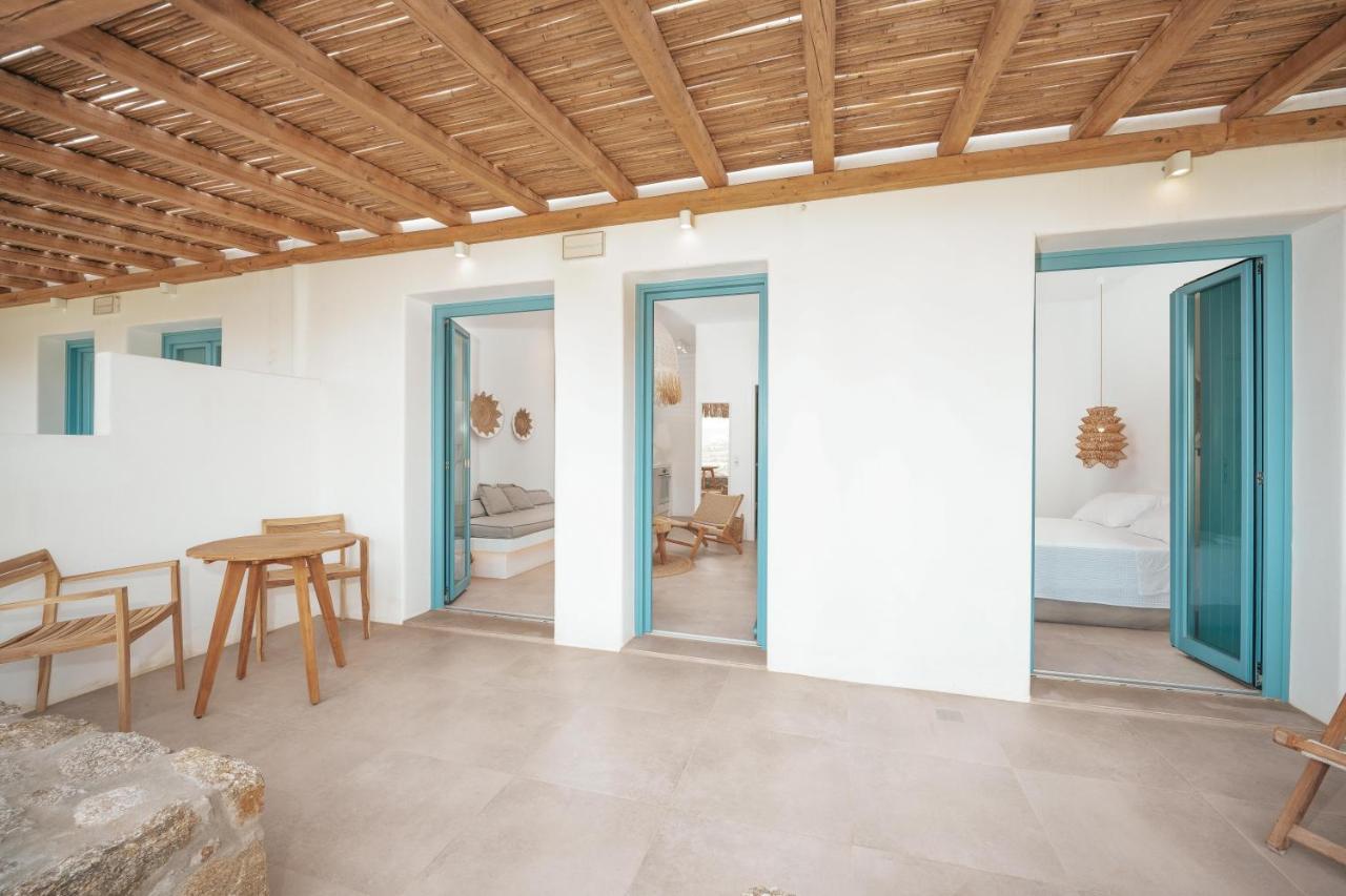 Anemela & Mykonos