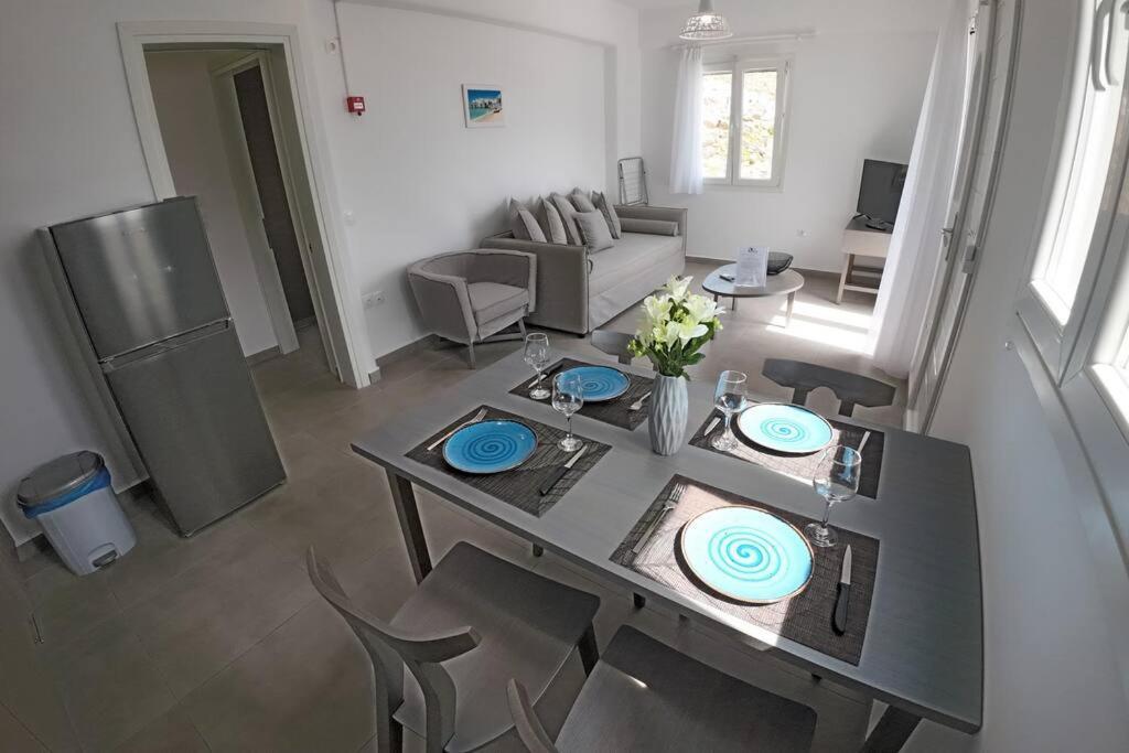 1path Pelican Mykonos Super Paradise House Mykonos Town