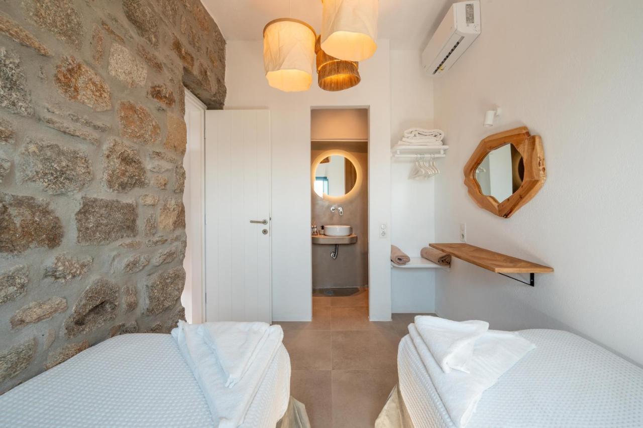 Anemela & Mykonos *