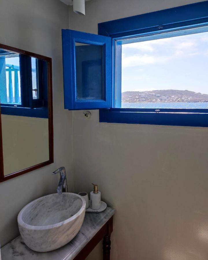 Thalassophile Deep Blue, Little Venice Mykonos Town