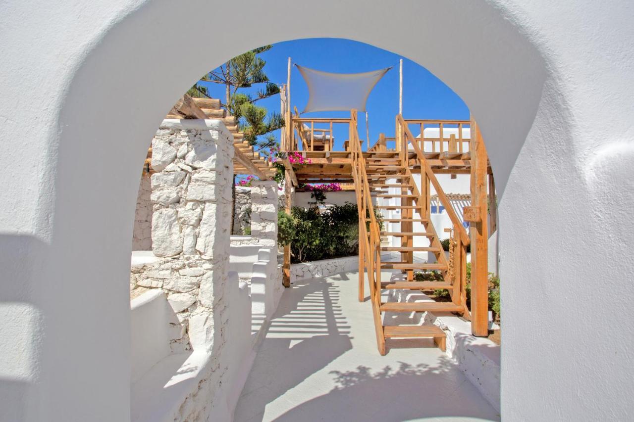 Apsenti Couples Only Aparthotel 4*