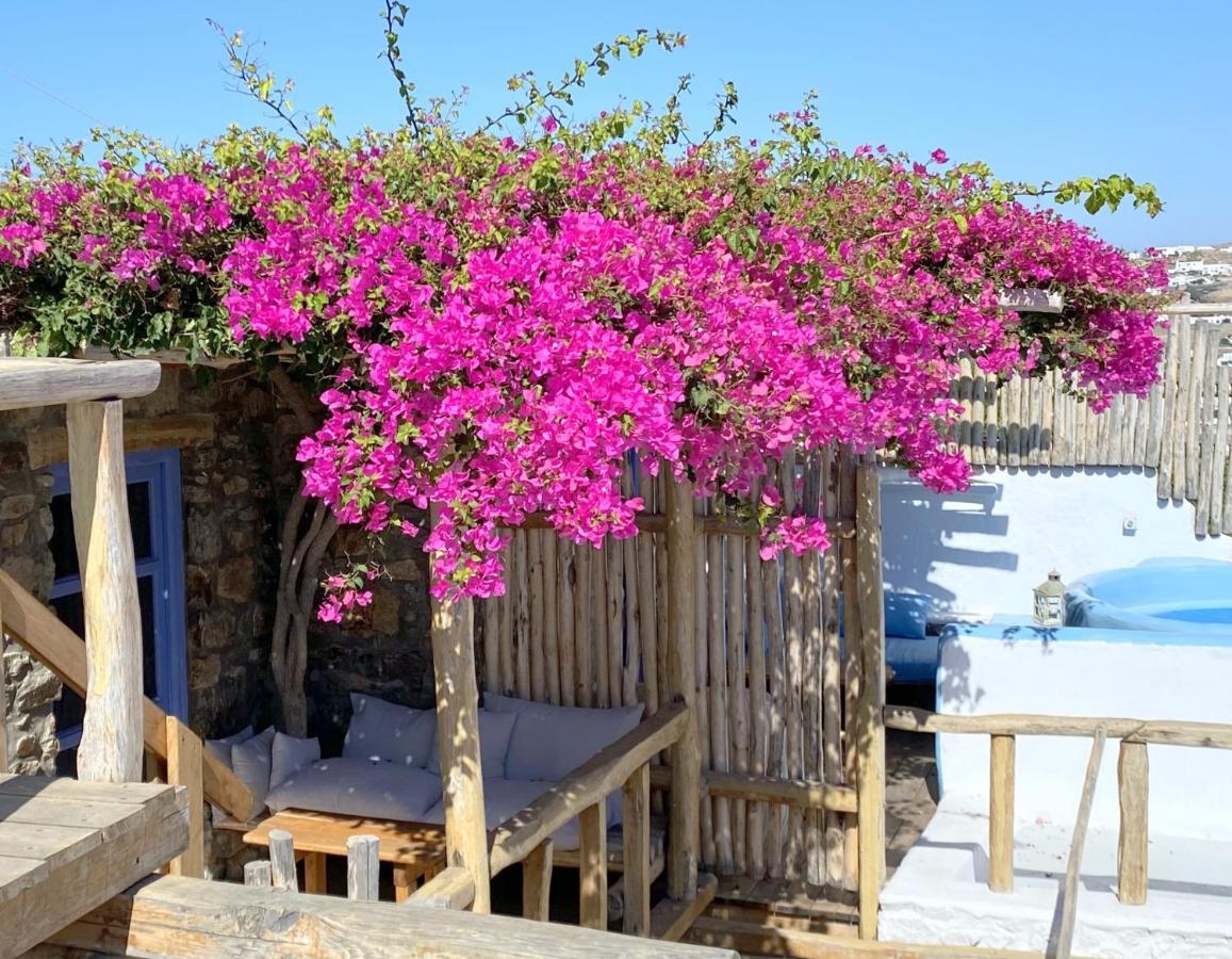 Apsenti Couples Only Aparthotel 4*