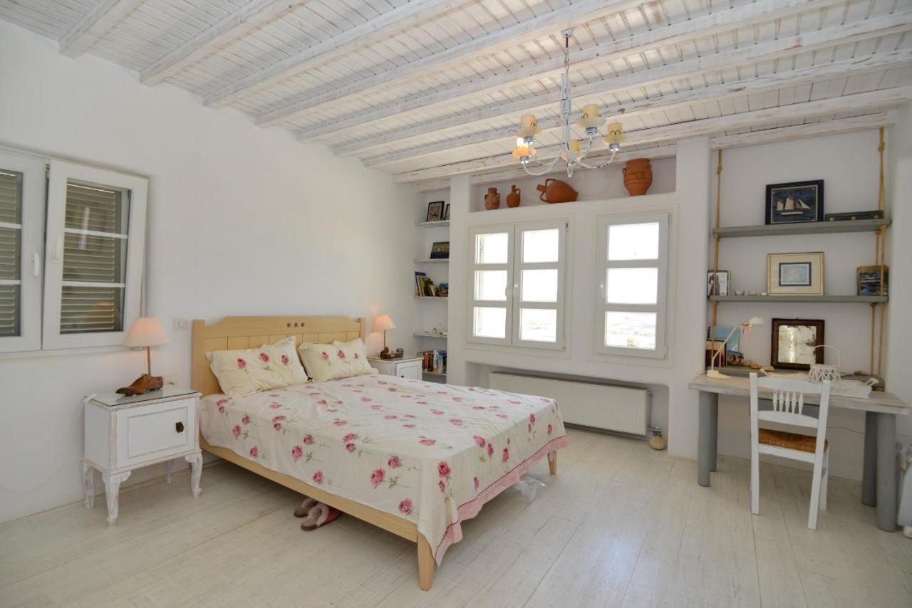 Mykonos 4 Bedroom Cycladic With Free Parking Villa *