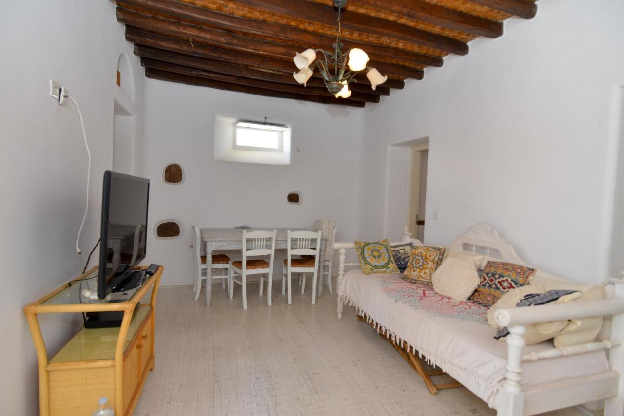 Mykonos 4 Bedroom Cycladic With Free Parking Villa *