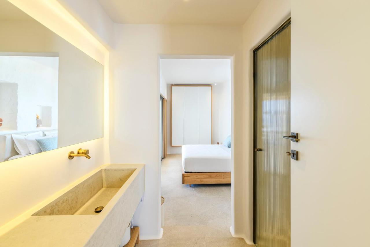Villa Lilium Ii - Sanctuary Overlooking Psarou Bay *