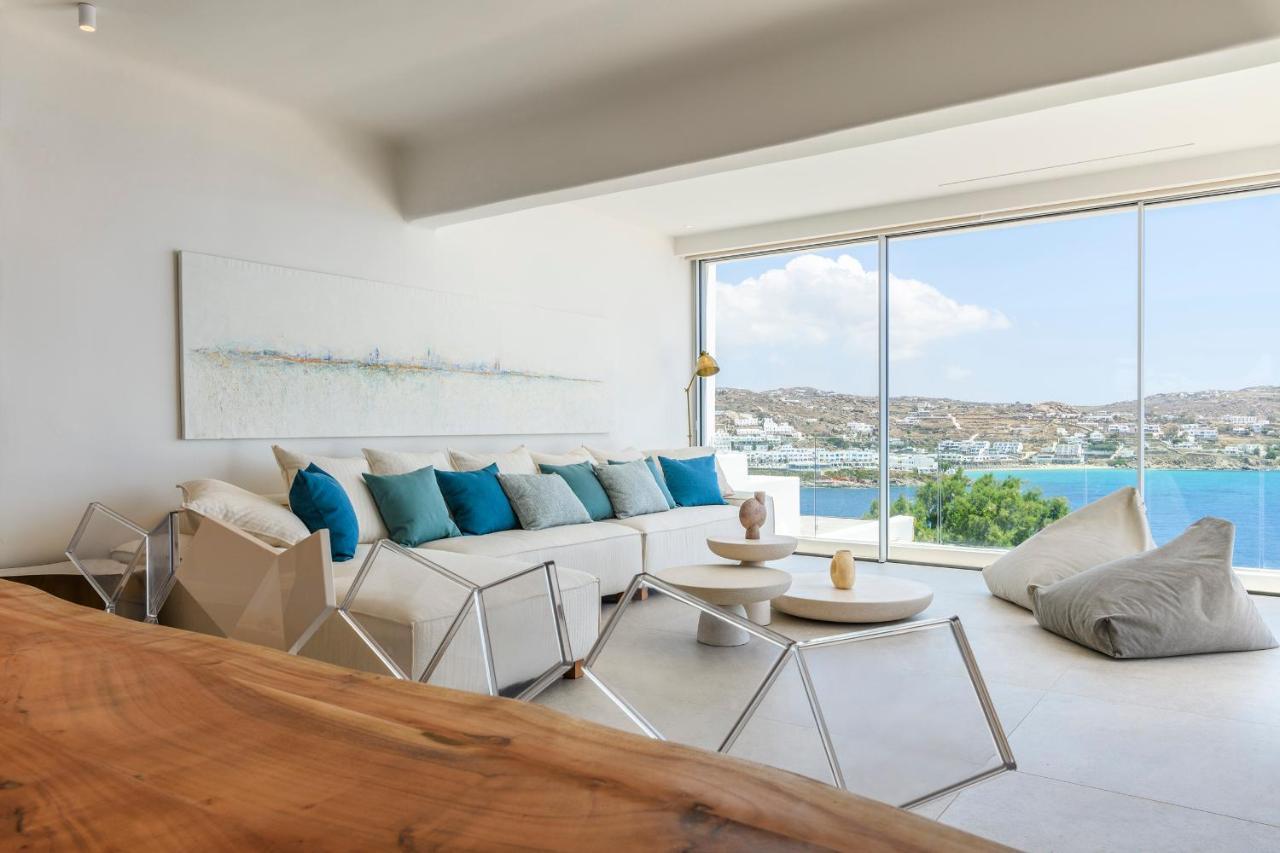 Lilium Ii - Sanctuary Overlooking Psarou Bay