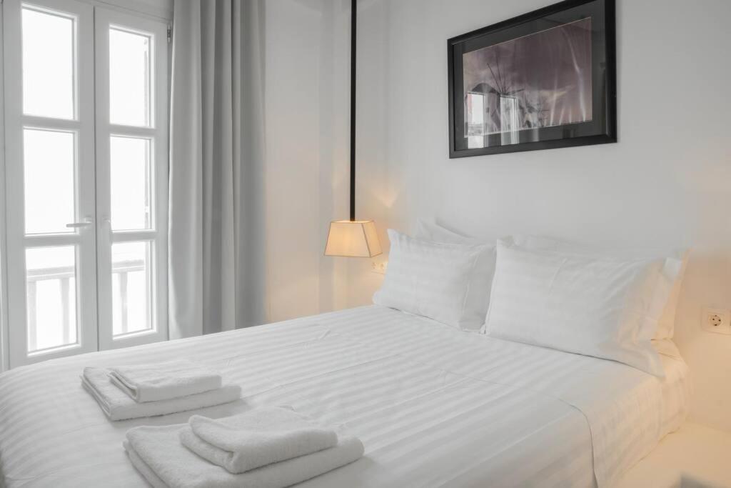 Apartment Luxury Center Of - Sleeps 4