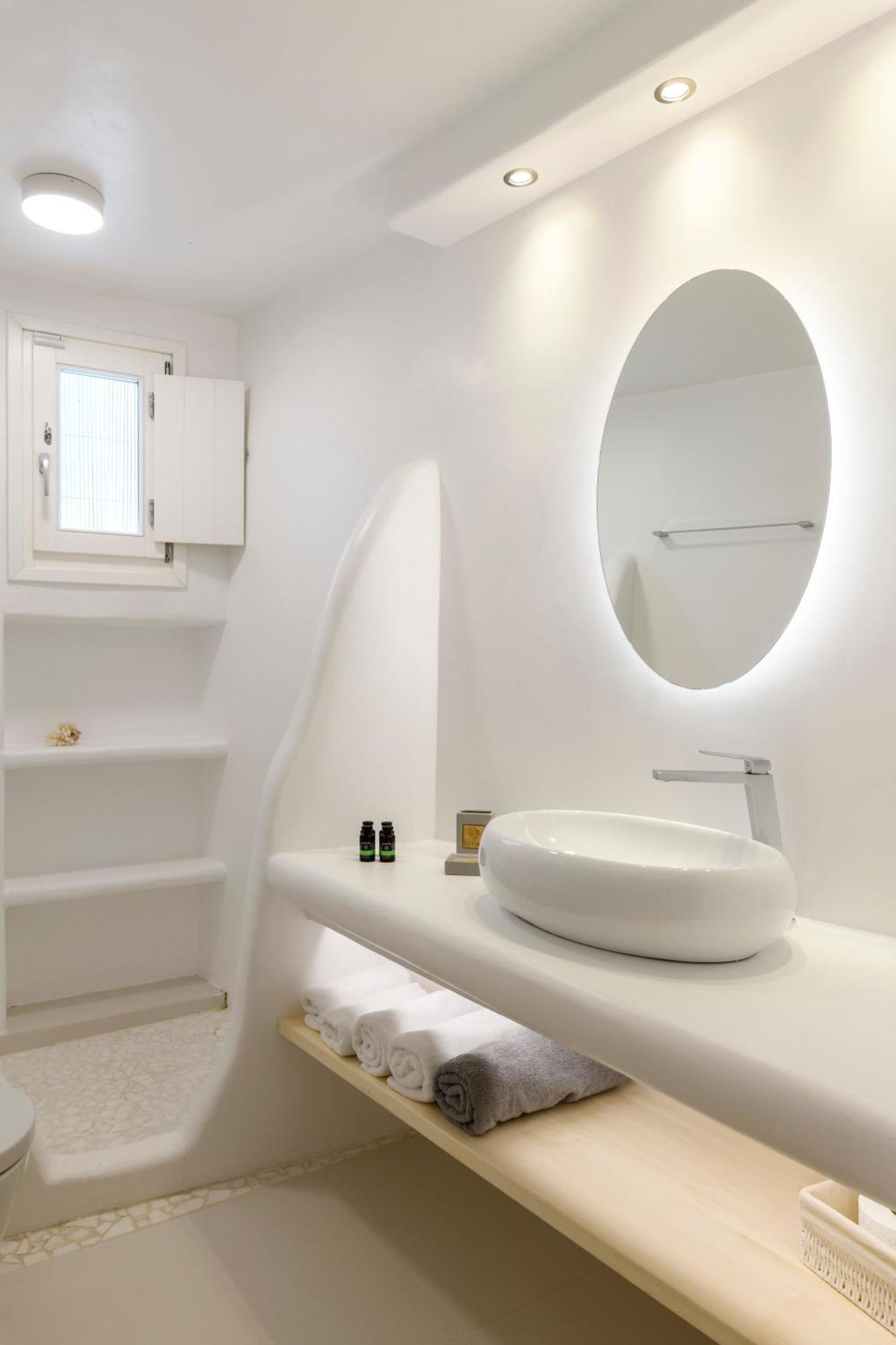 Villa Mykonos 4 Bedroom Pool