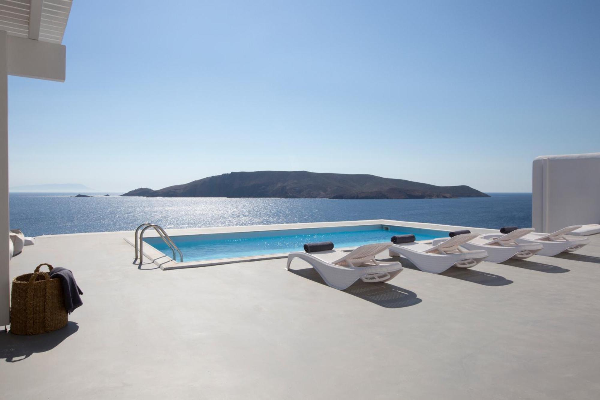 Casadei Pool 4-bdr Sea View 'anemos' & 'petra' With Nighttime Security Guard