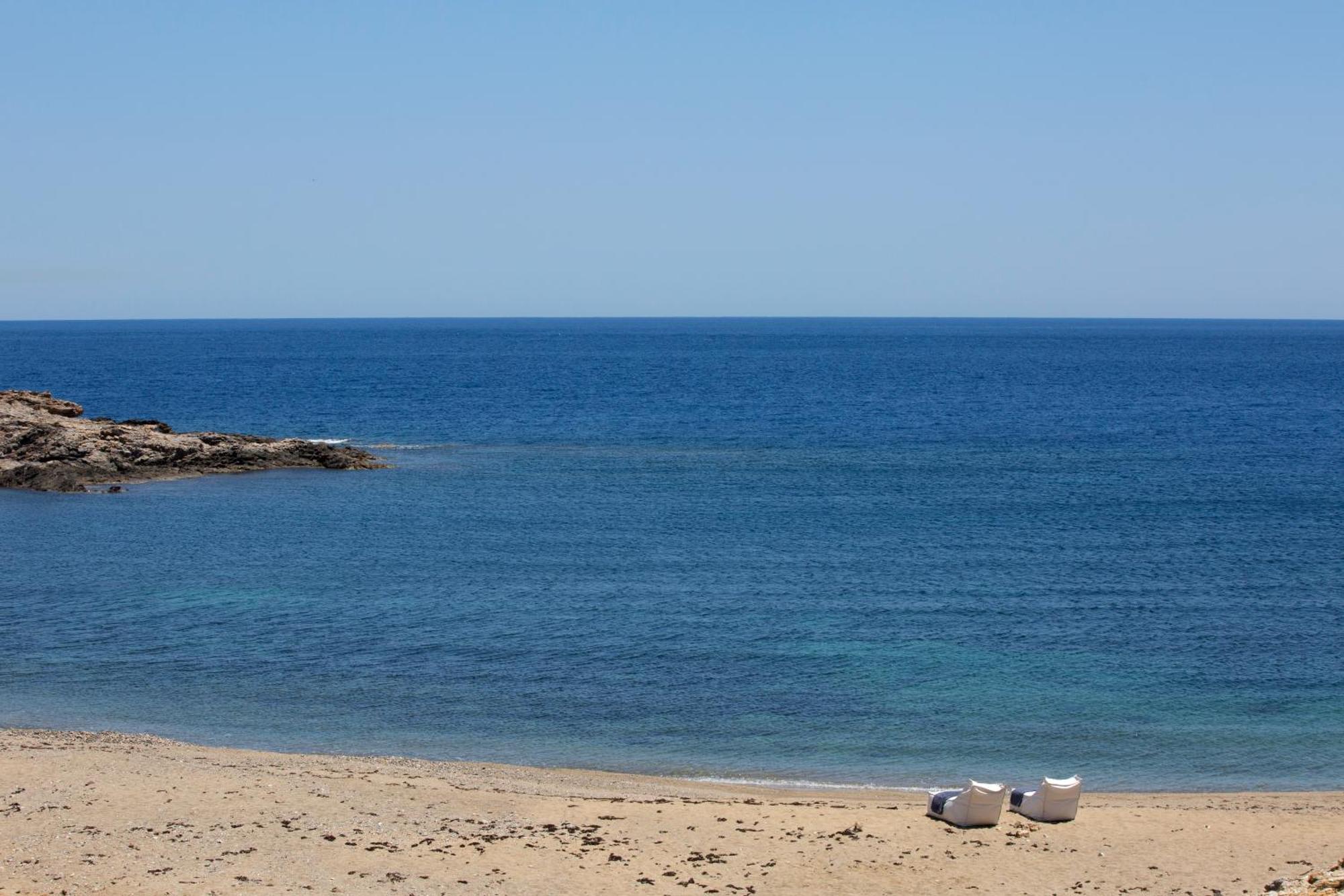 Casadei Pool 4-bdr Sea View 'anemos' & 'petra' With Nighttime Security Guard