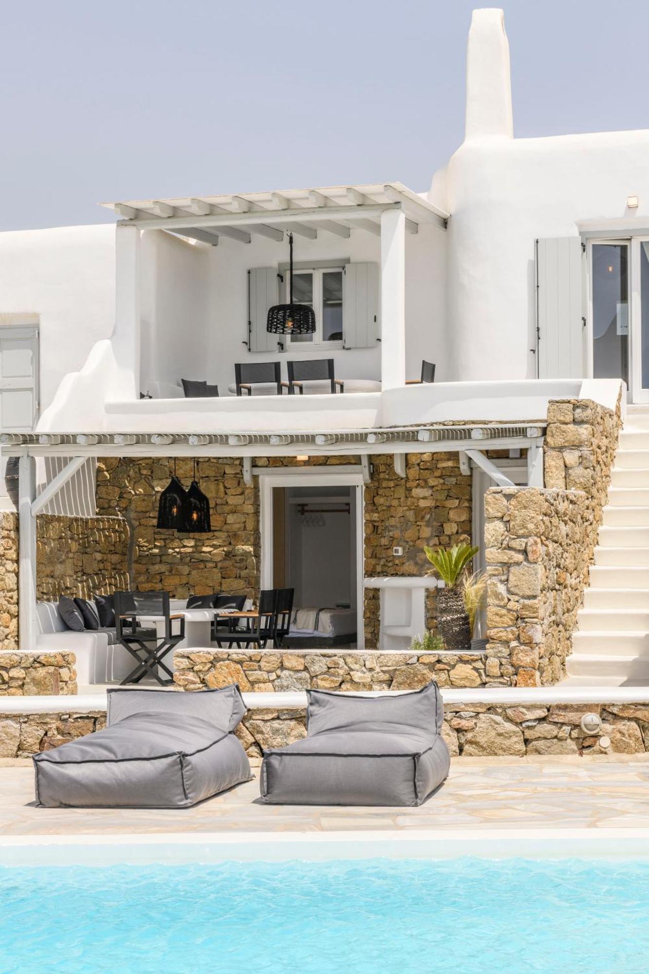 Villa Mykonos 4 Bedroom Pool