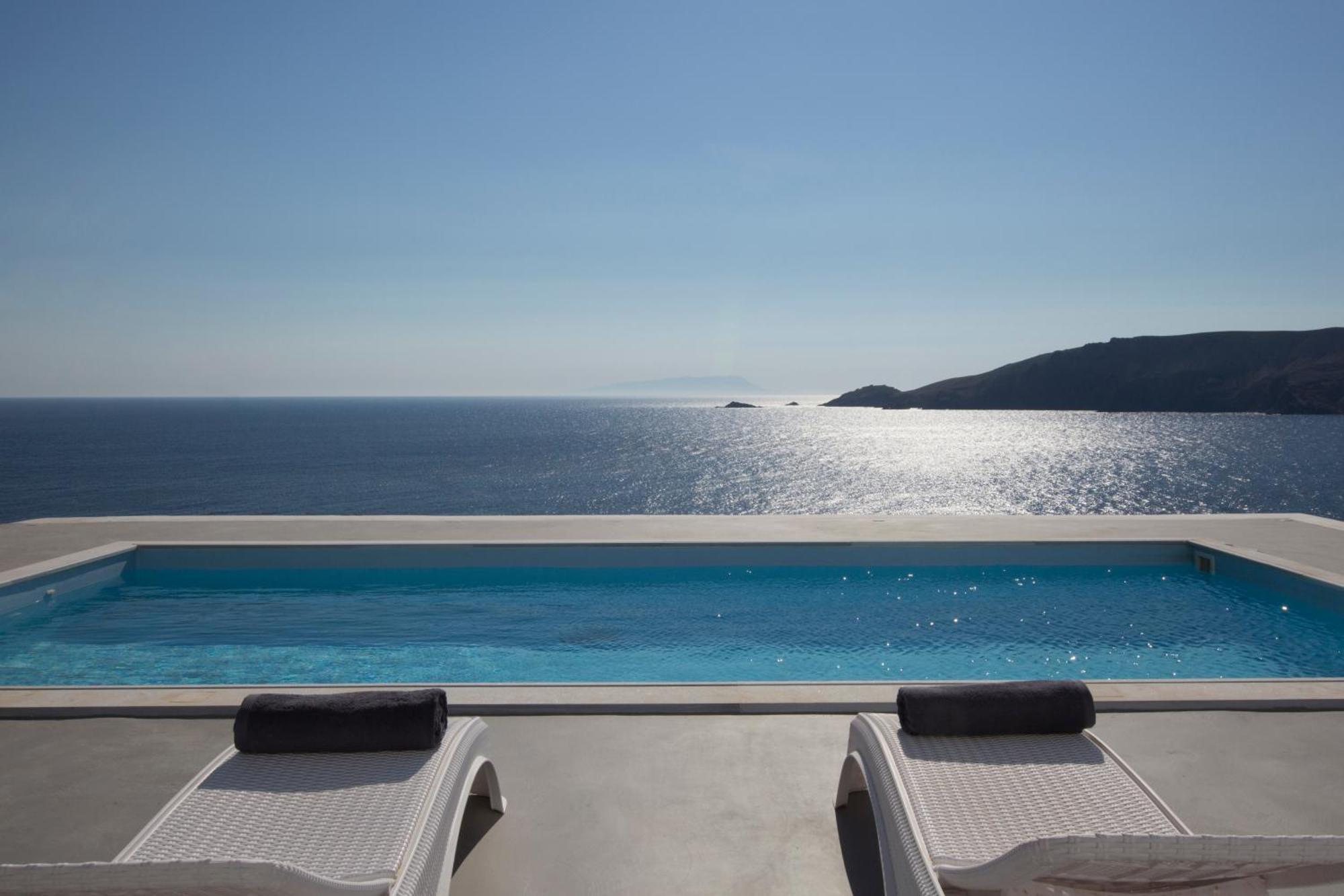 Casadei Pool 4-bdr Sea View 'anemos' & 'petra' With Nighttime Security Guard