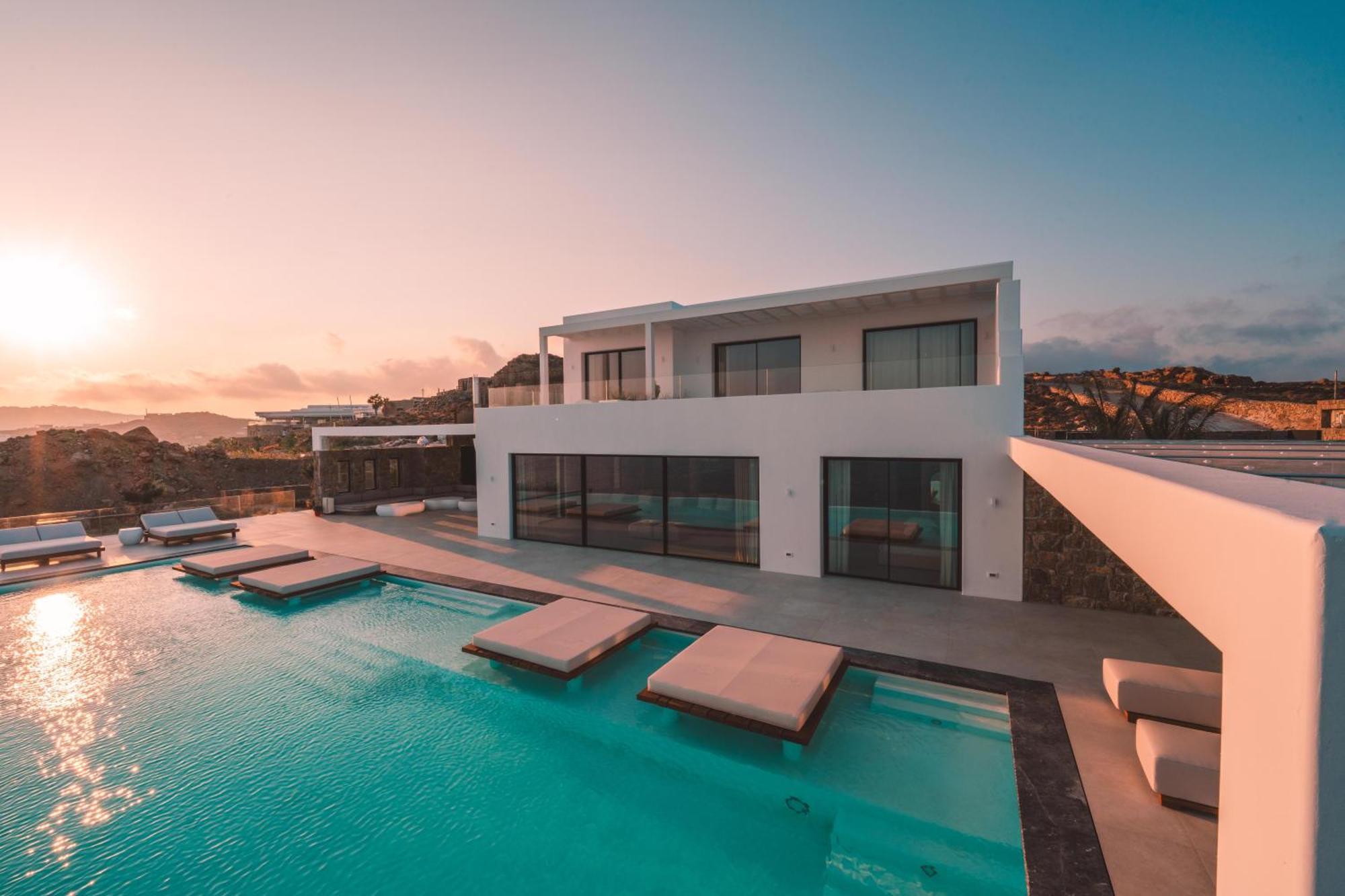 Splendid Mykonos Waterfront
