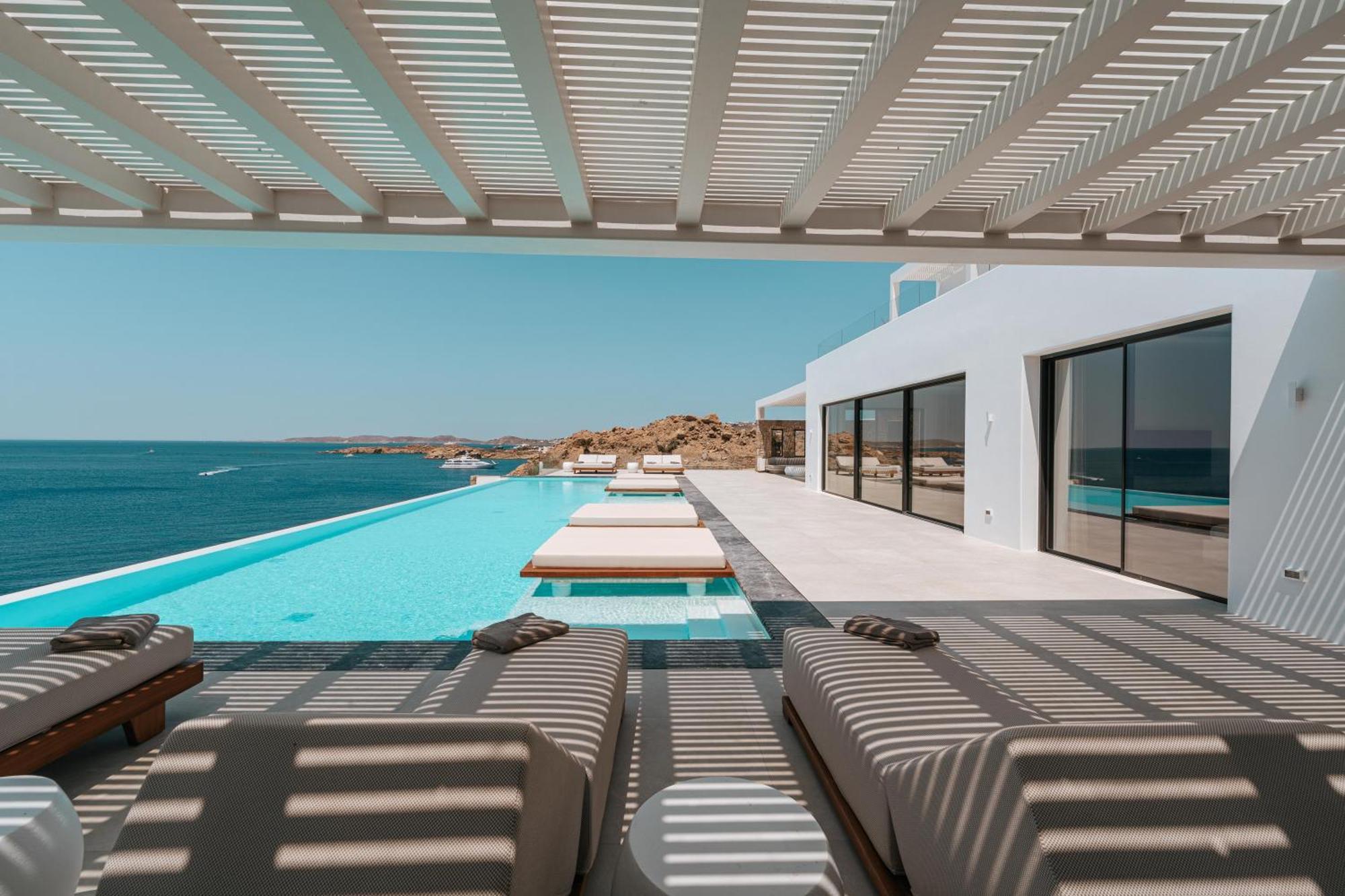 Splendid Mykonos Waterfront