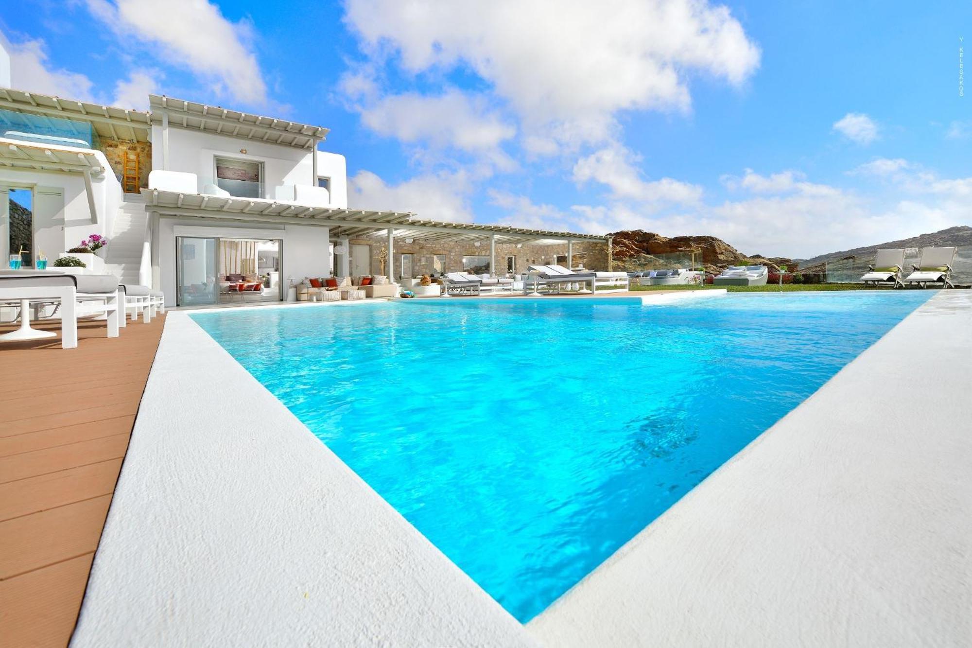 Outstanding Mykonos 6 Bedrooms Agamemnon Sauna Jacuzzi Panoramic Sea Views Elia (Mykonos)