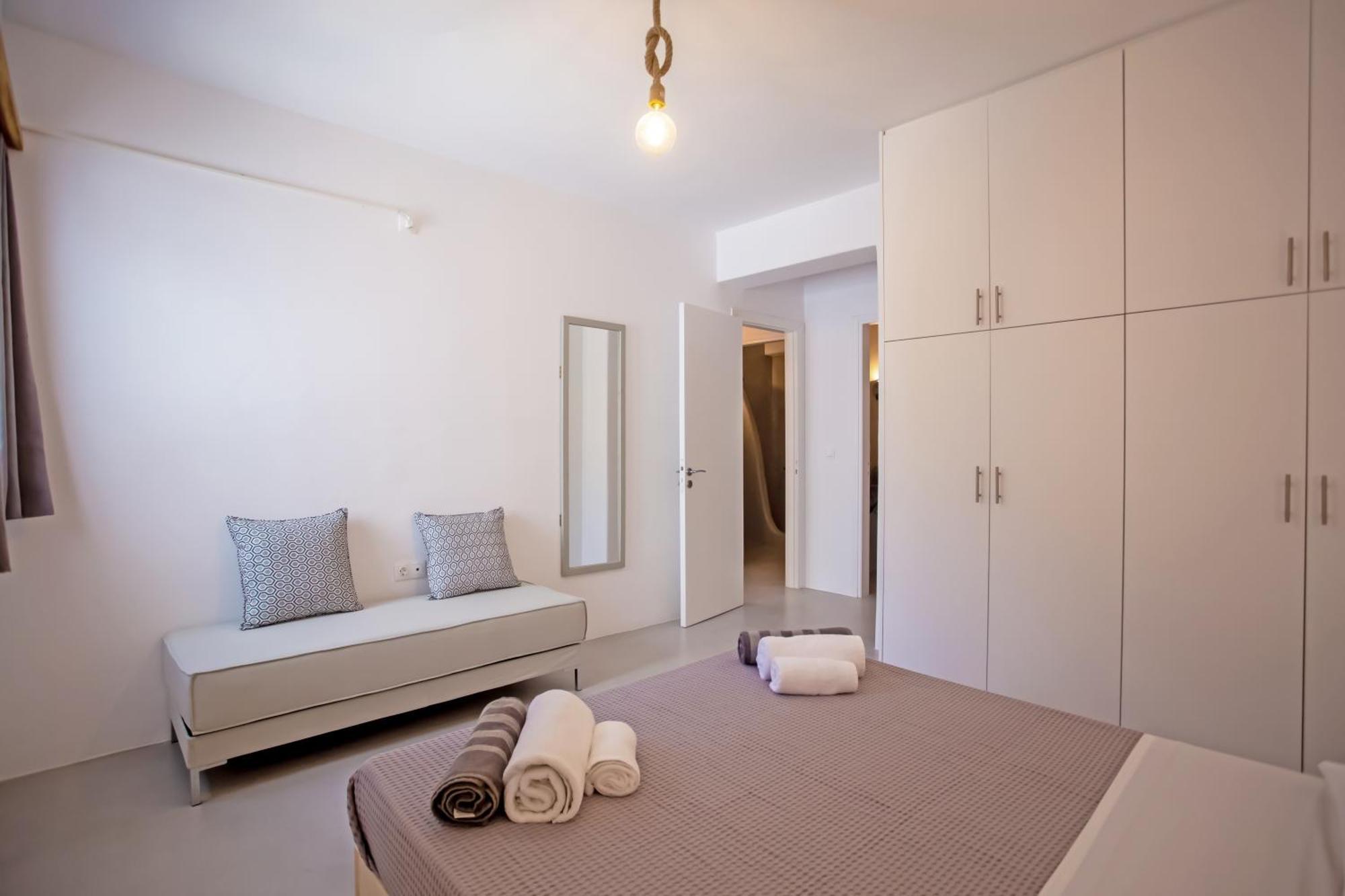 Aqua Breeze Seaview Pool Mykonos Apartment *