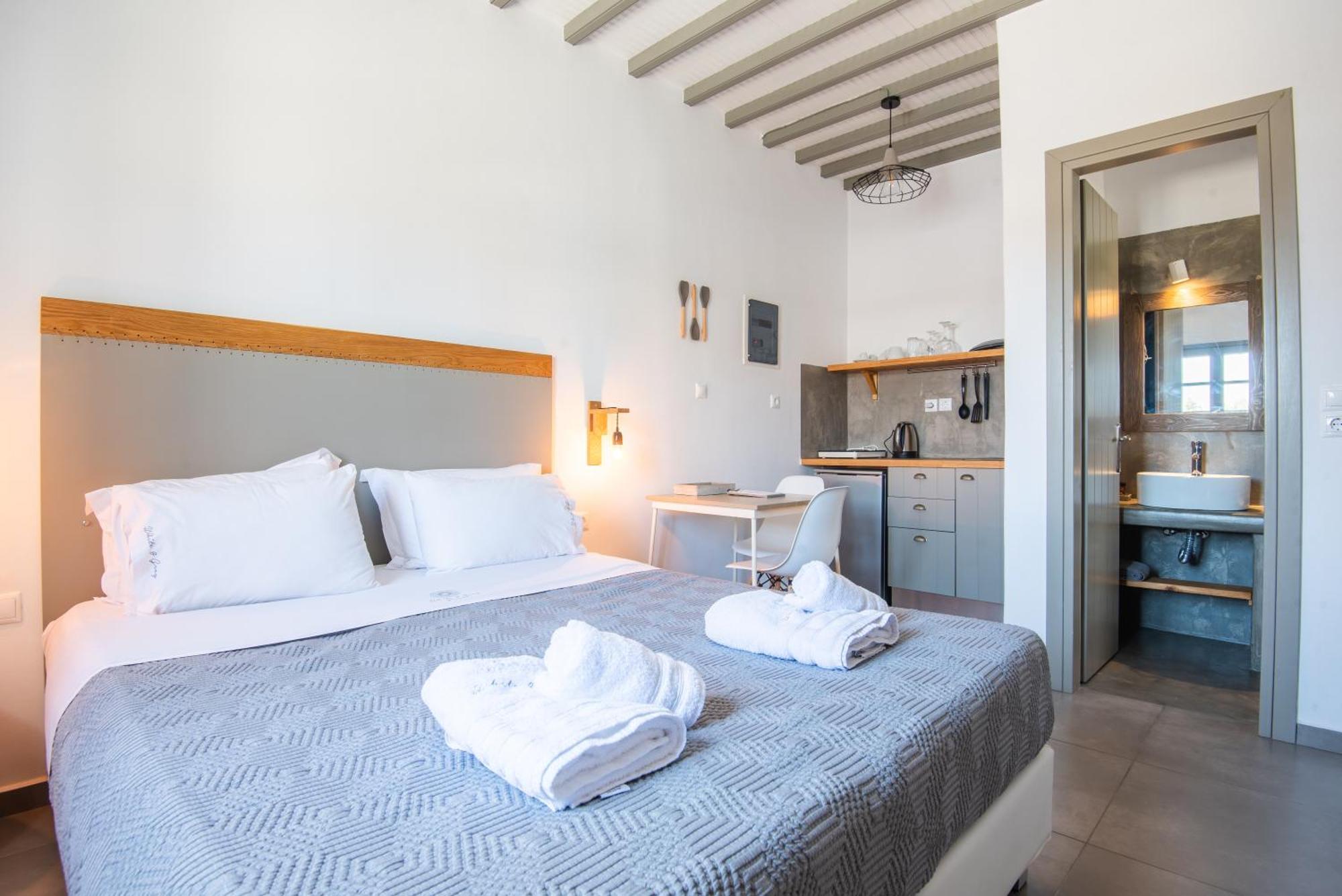 Appartement White And Grey