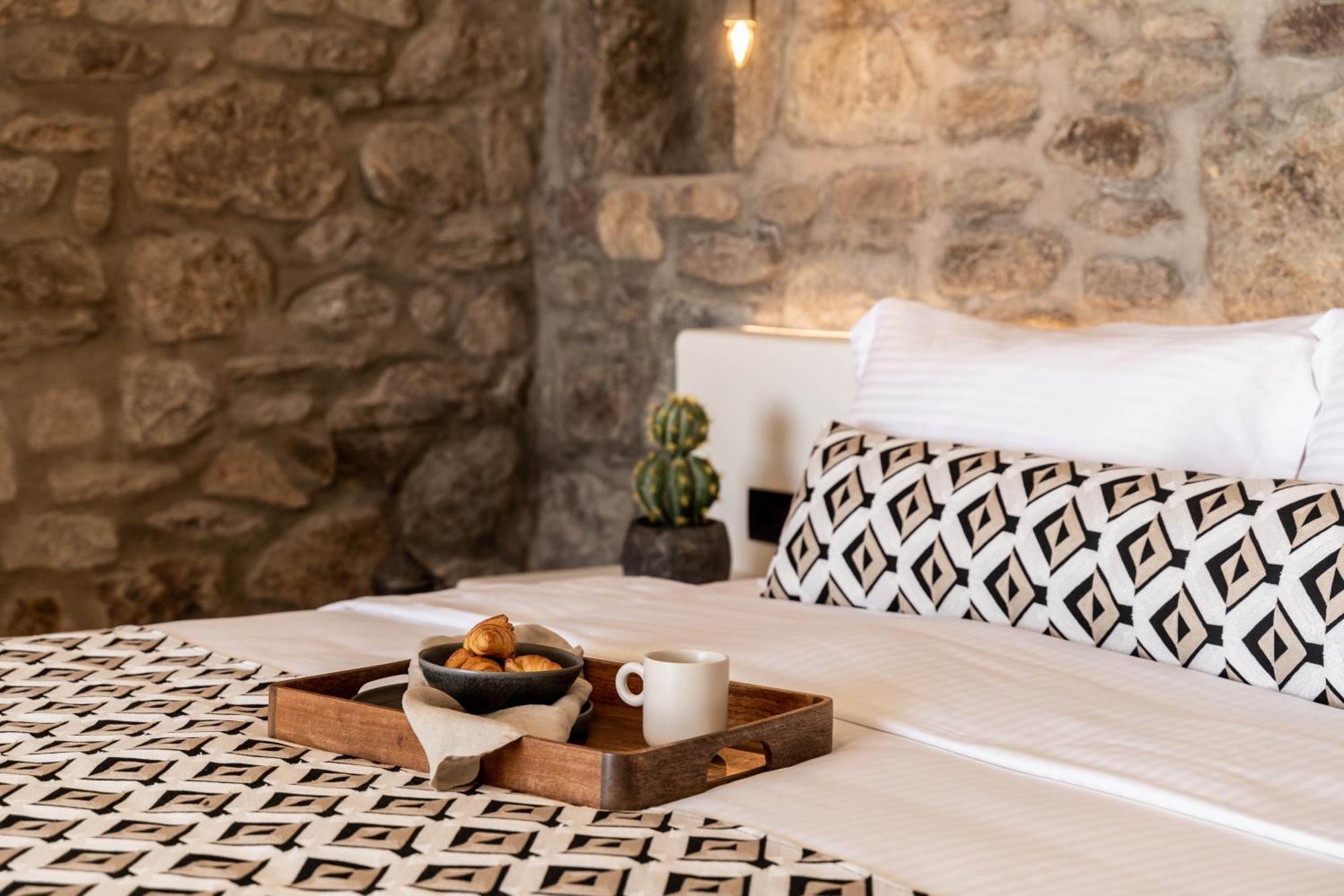 Hotel Makani Suites Ano Mera
