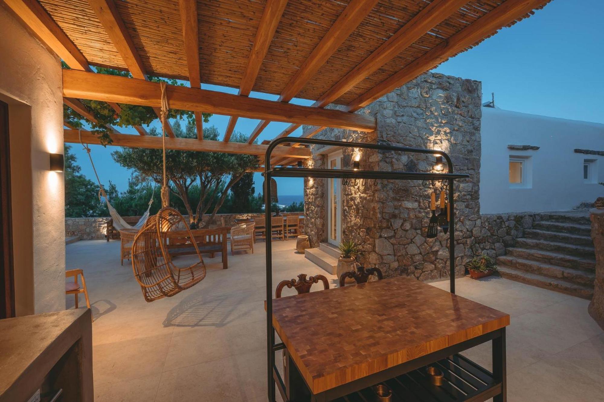 Villa Nomade 4 Bd In Psarou *