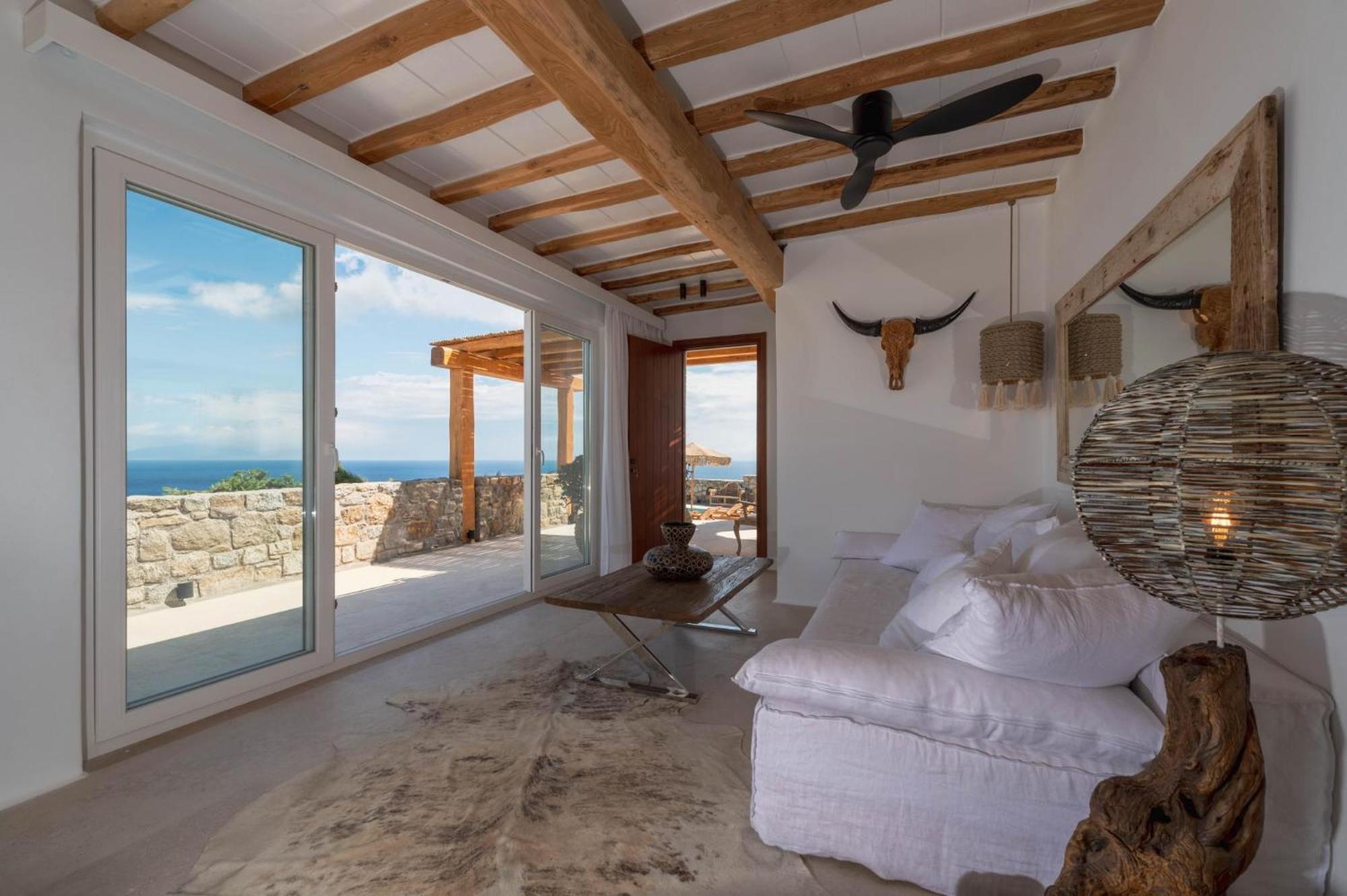 Nomade 4 Bd In Psarou Villa