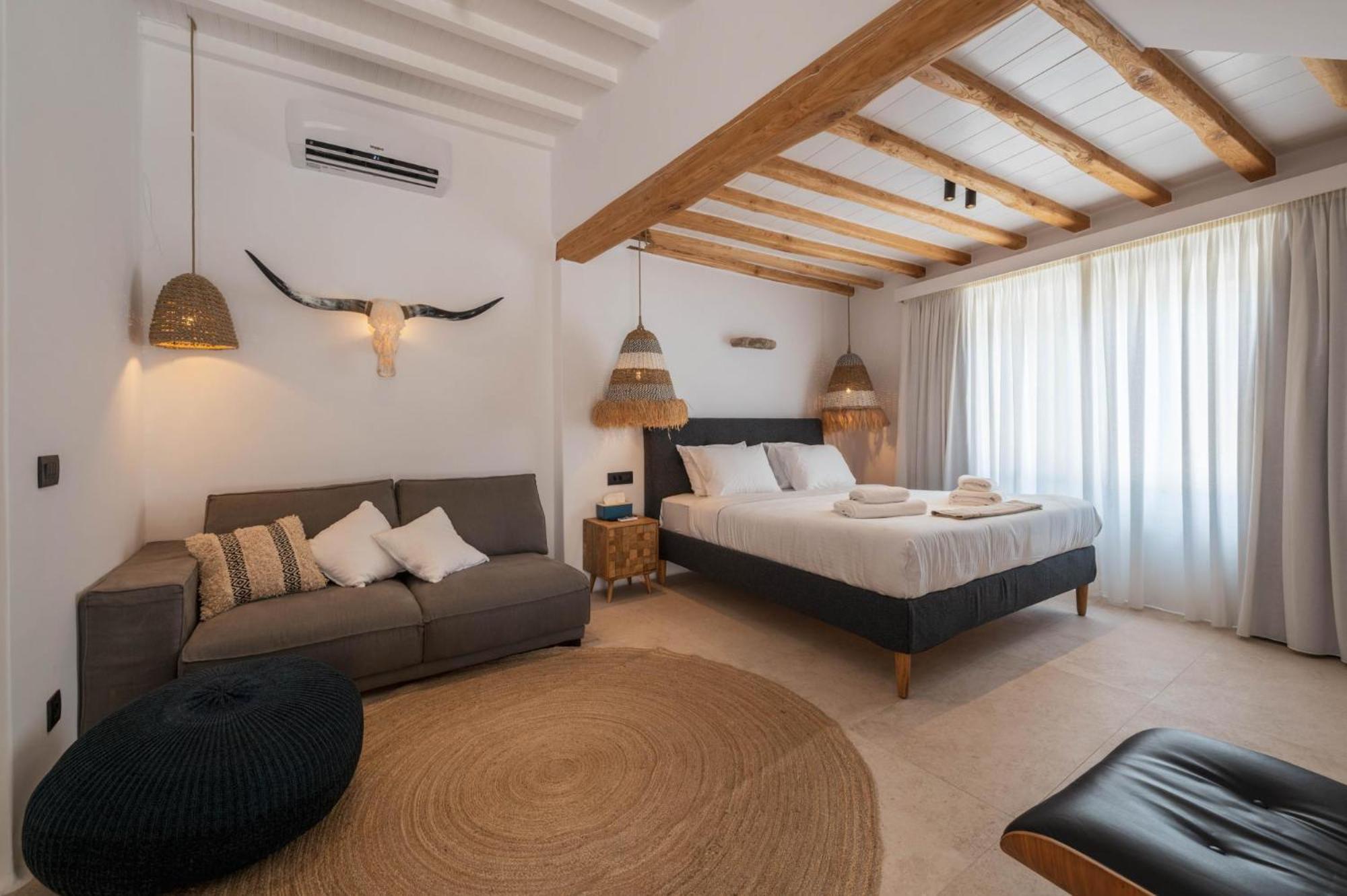 Nomade 4 Bd In Psarou Villa *