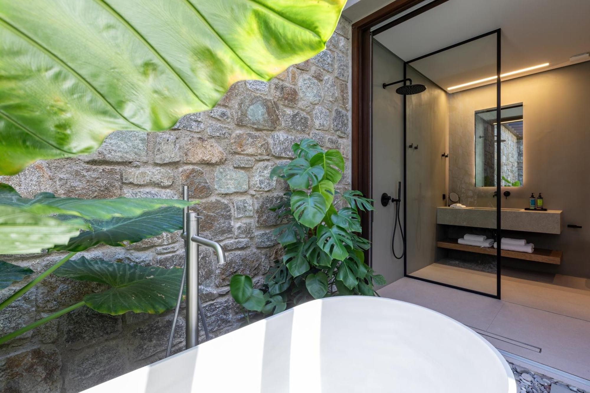 Apollo Yard Villa *