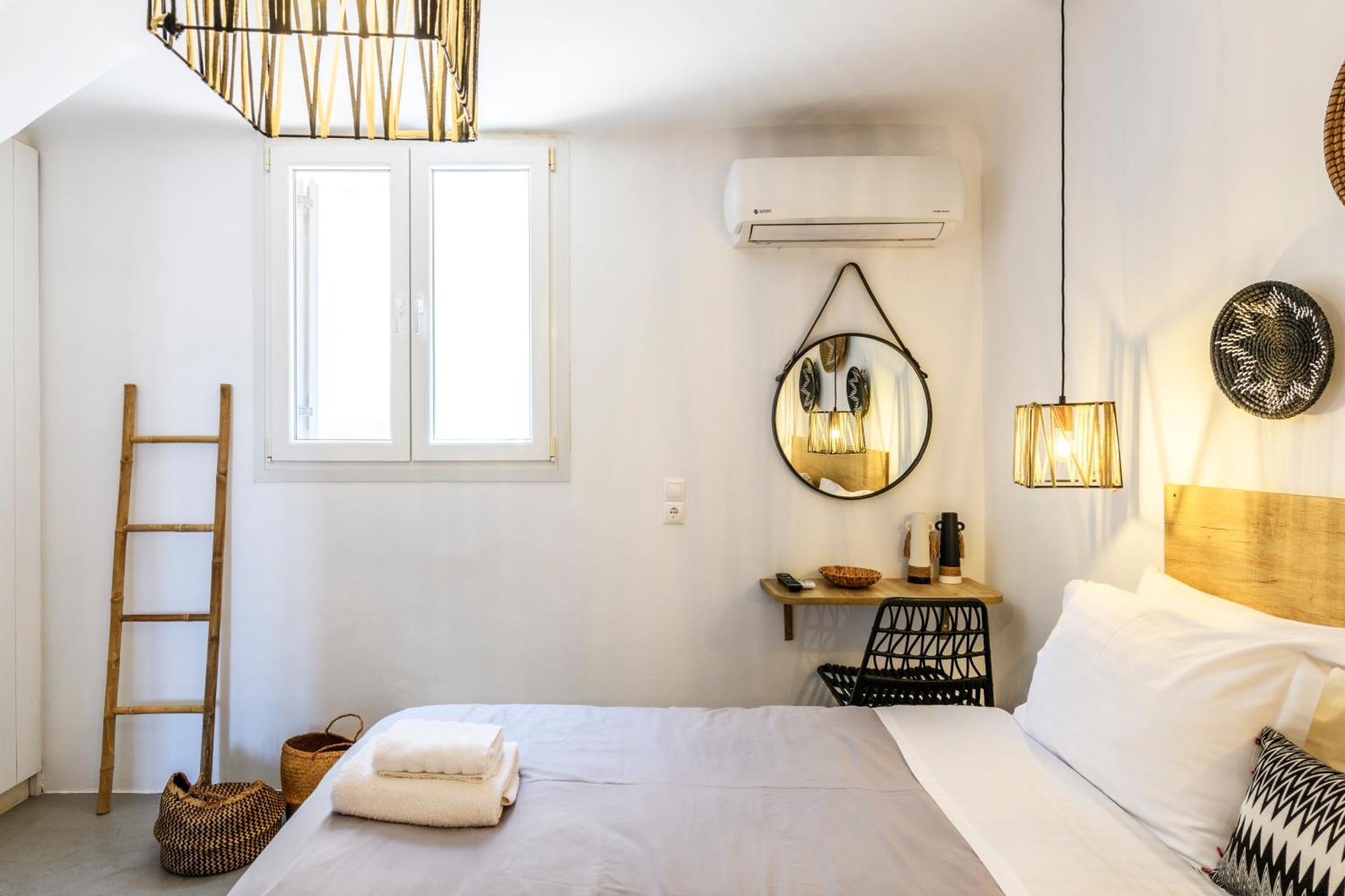 Mykonos Residence Villas & Suites Merchia Beach Villa *