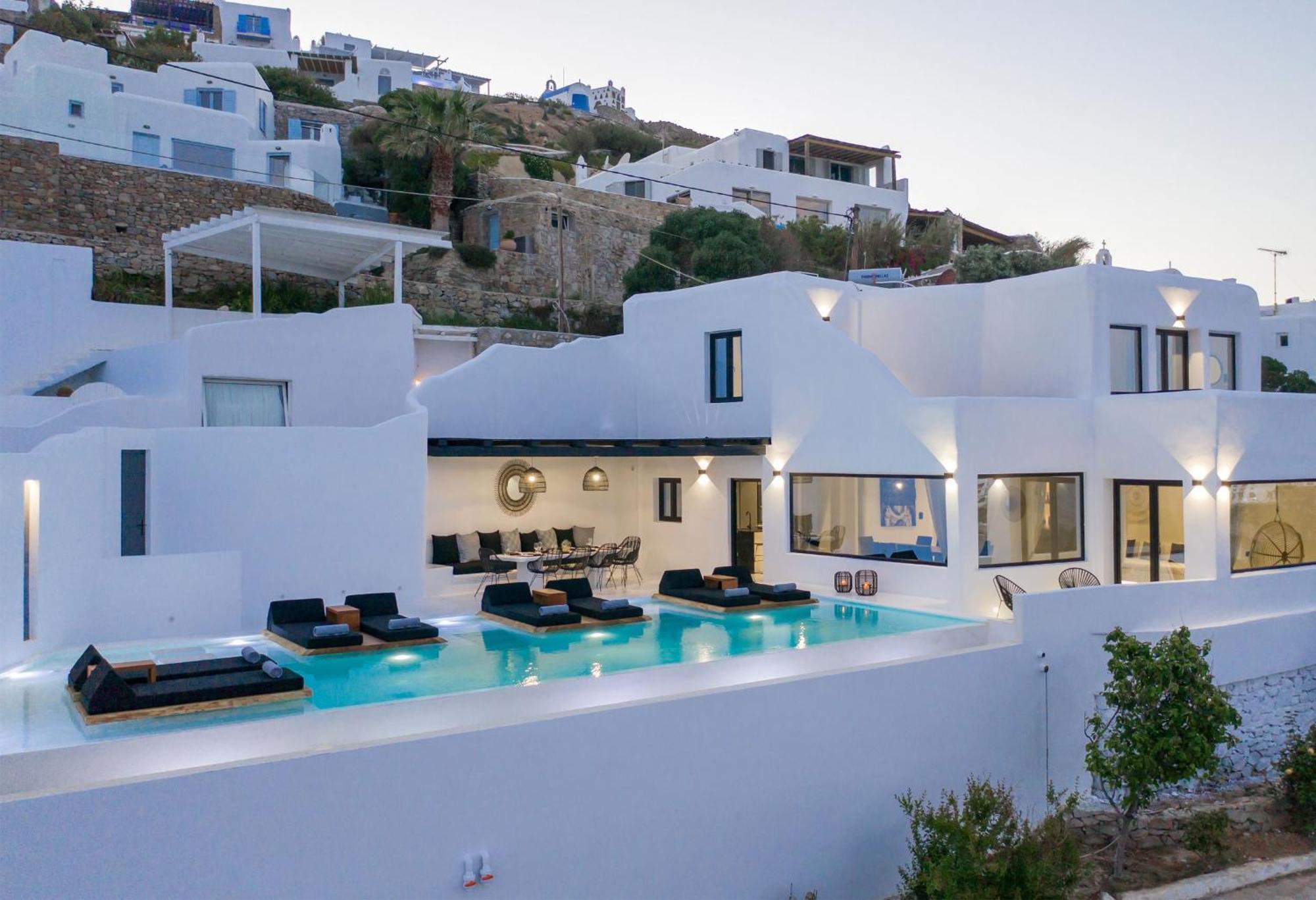 Psarou Black * Psarou (Mykonos)