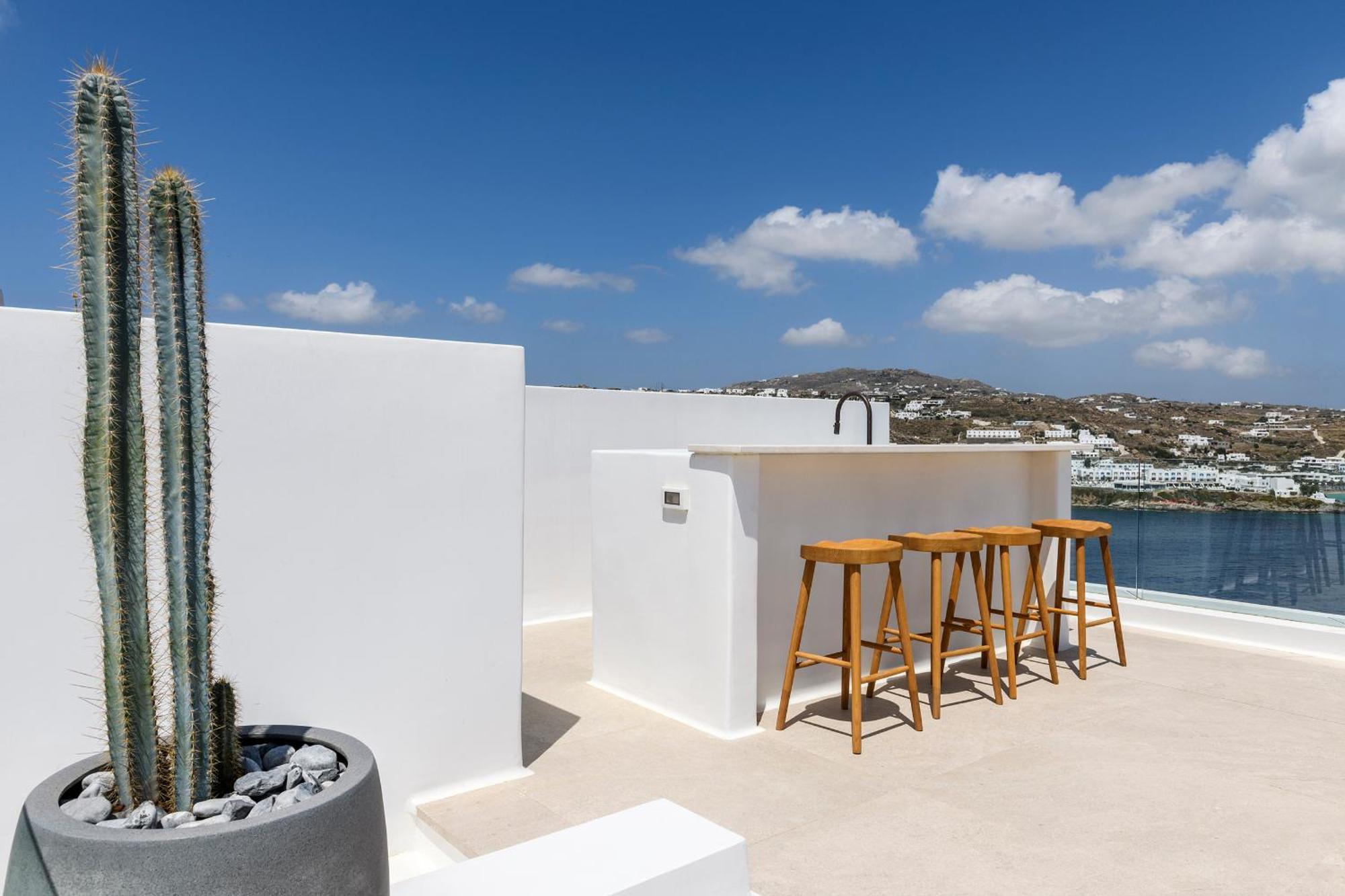 Villa Lilium Ii - Sanctuary Overlooking Psarou Bay *