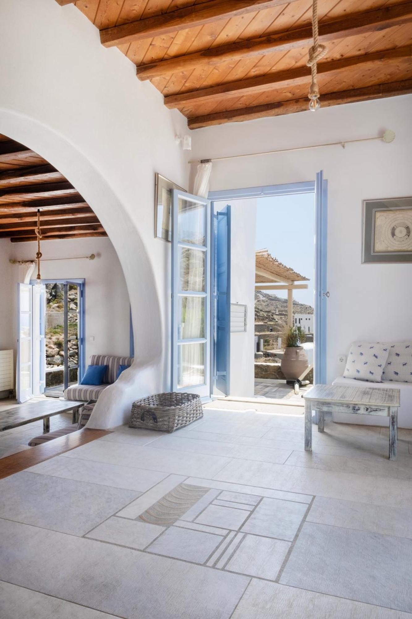 Nama Super Paradise Beach (Mykonos)