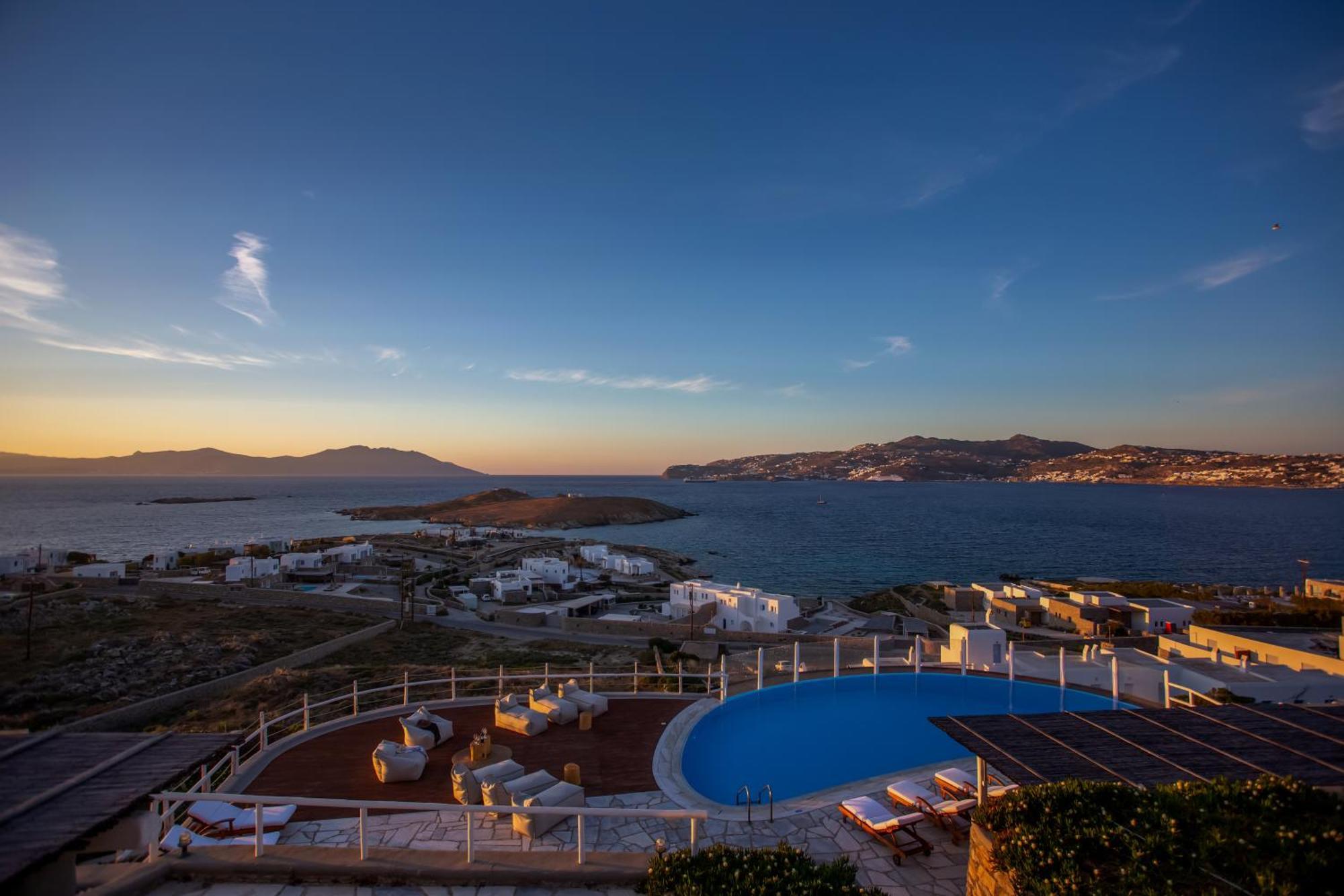 Patron 1 & 2 Pool Sunset Villas- Seven Bedrooms & Five Bedrooms * Mykonos Town