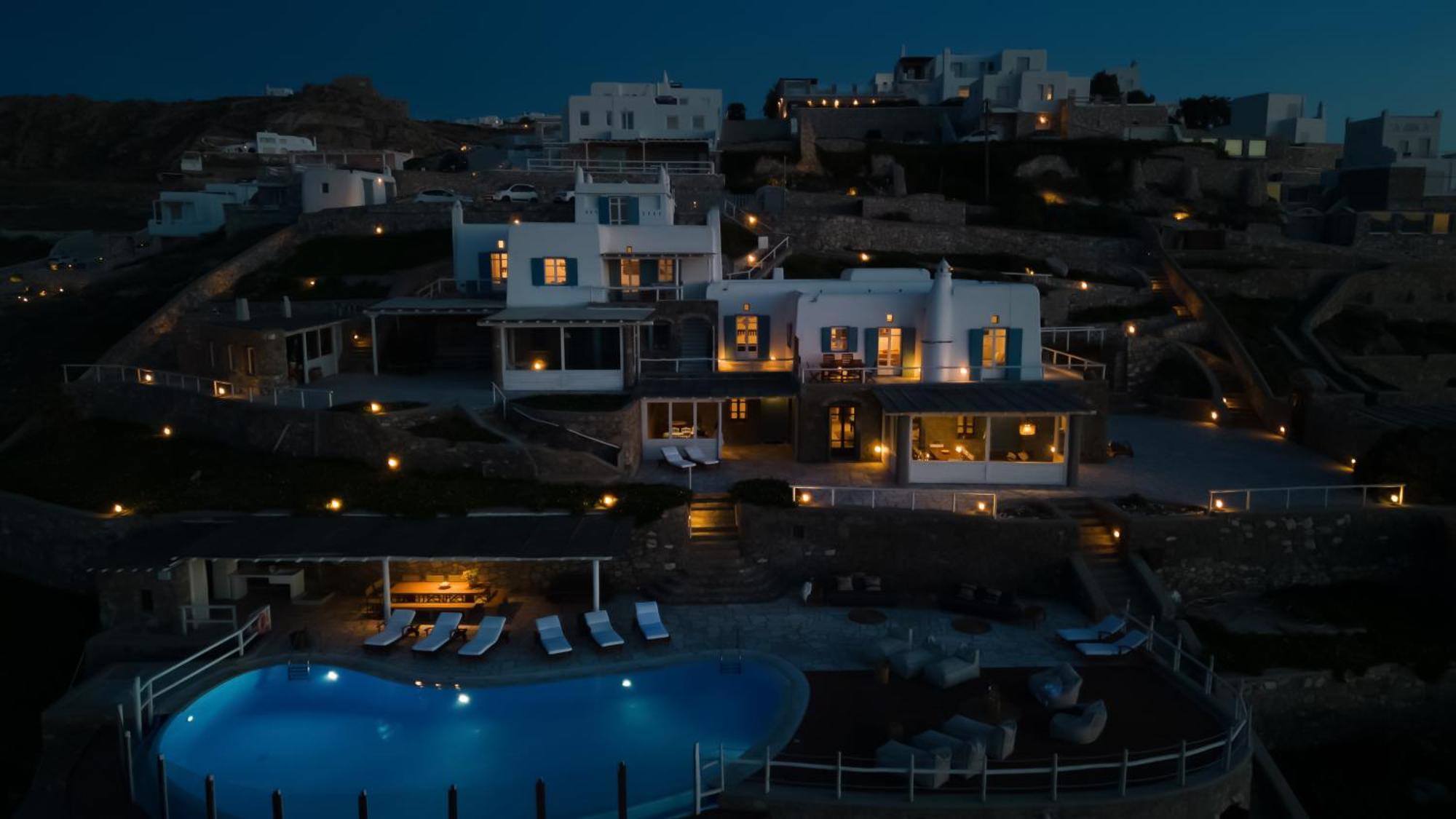 Villa Patron 1 & 2 Pool Sunset Villas- Seven Bedrooms & Five Bedrooms