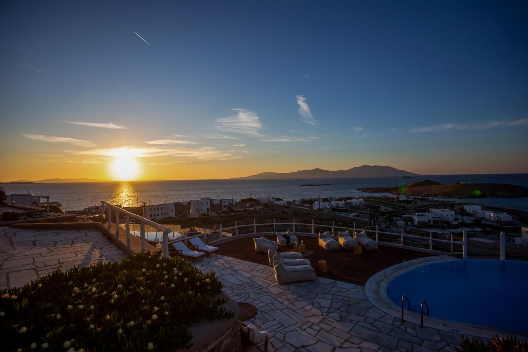 Villa Patron 1 & 2 Pool Sunset Villas- Seven Bedrooms & Five Bedrooms