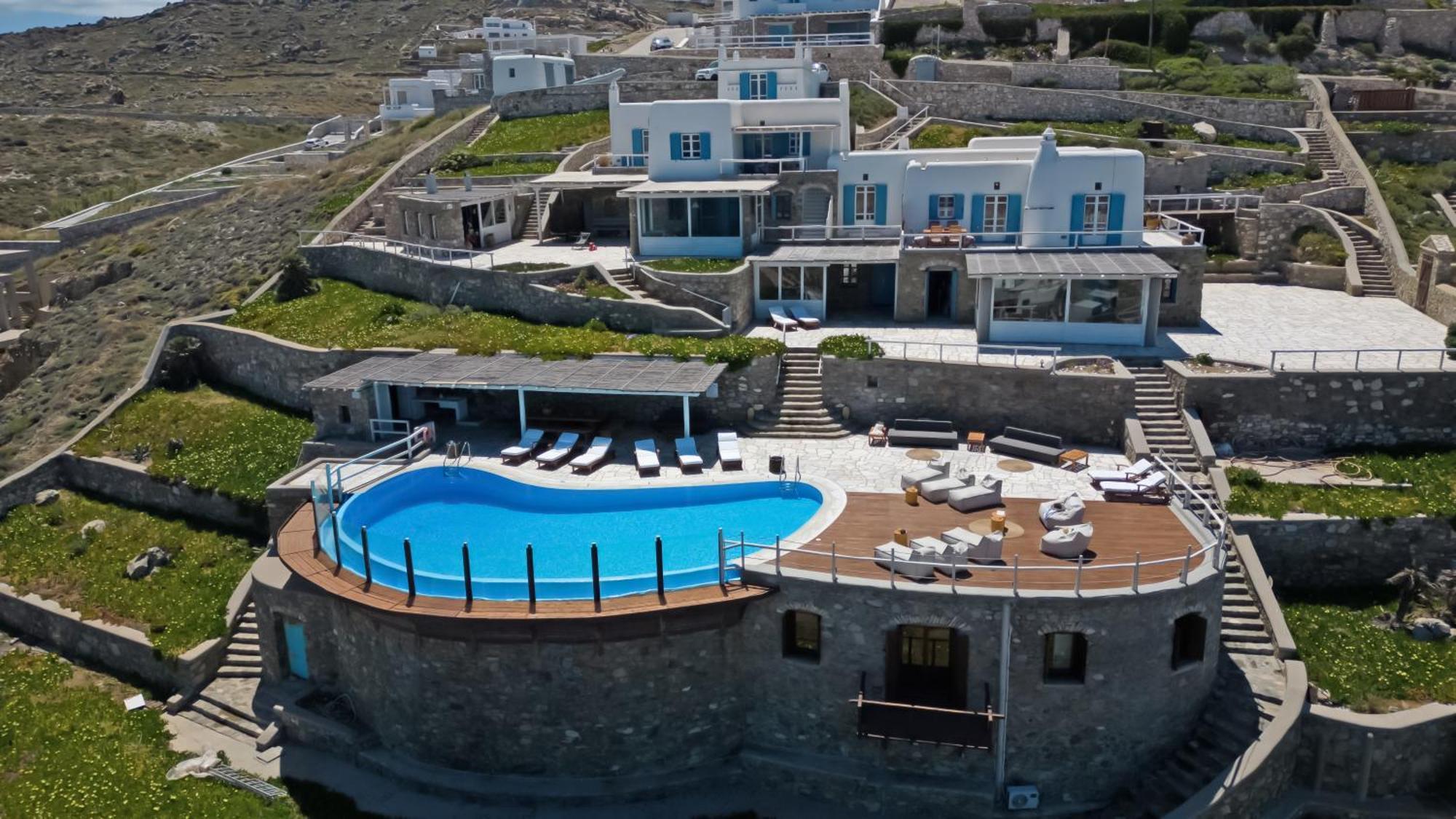 Patron 1 & 2 Pool Sunset Villas- Seven Bedrooms & Five Bedrooms