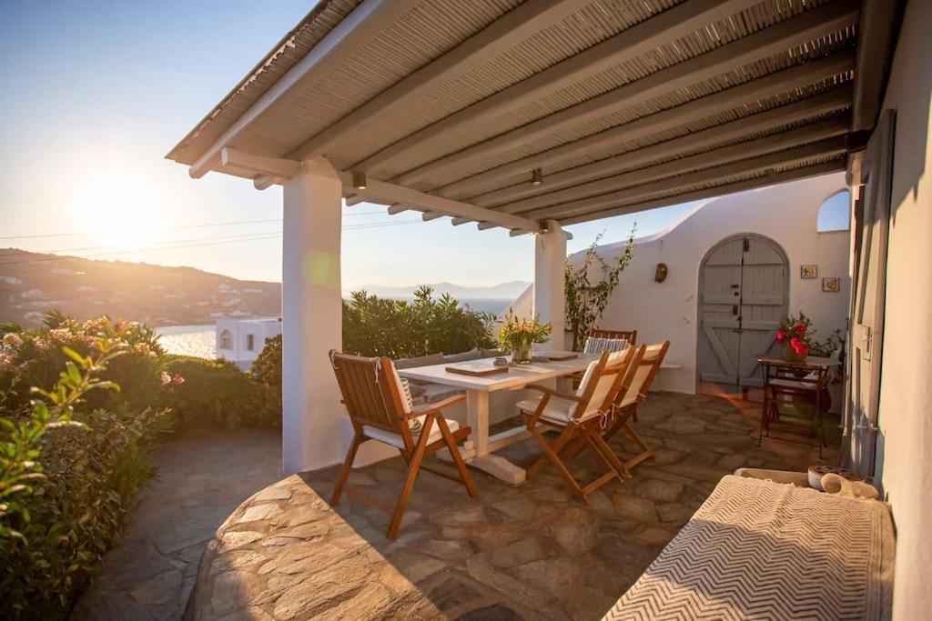 Cosy Boheme Retreat With Sea Views *