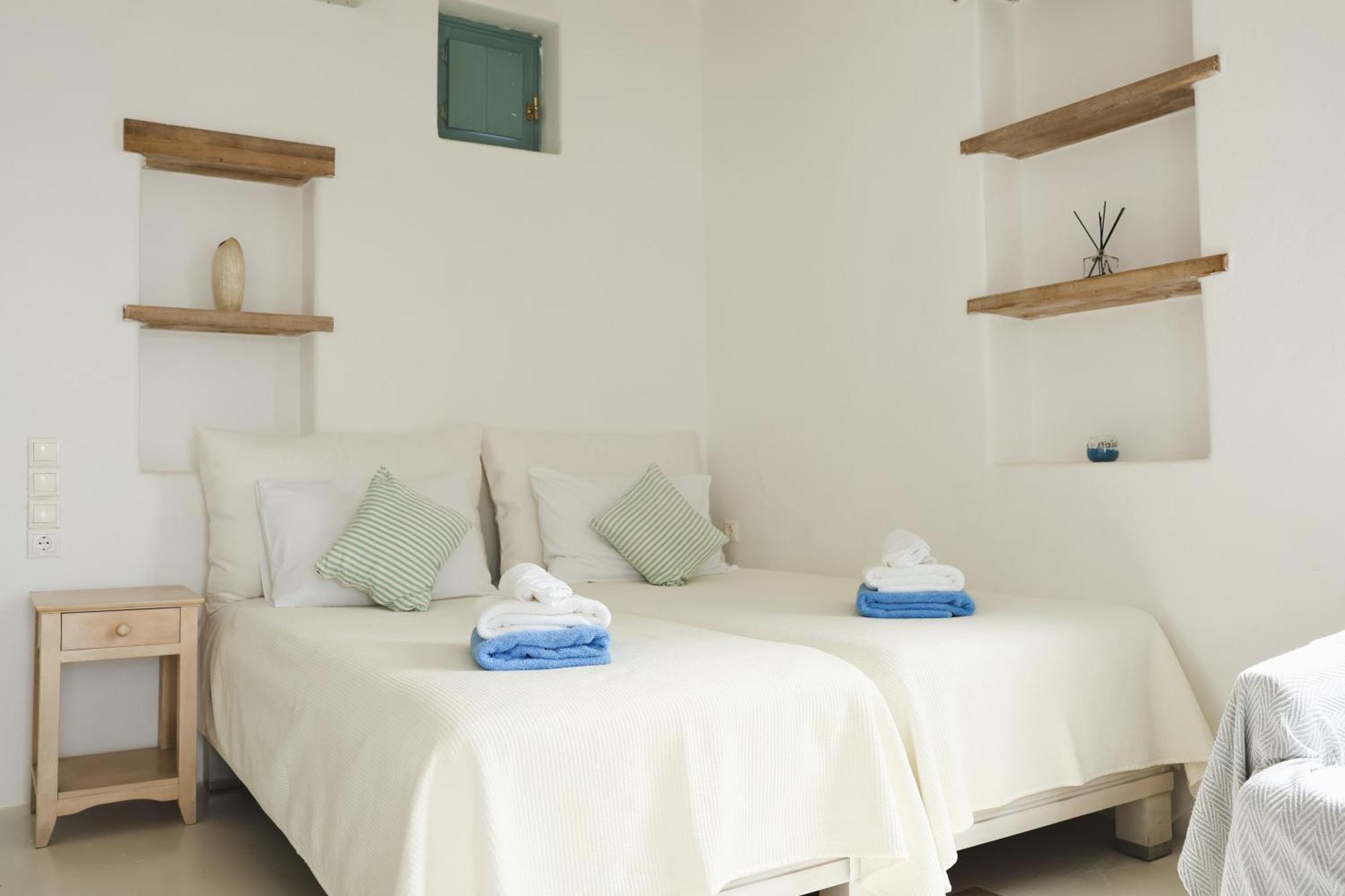 Mykonos Pantheon Aparthotel 3*