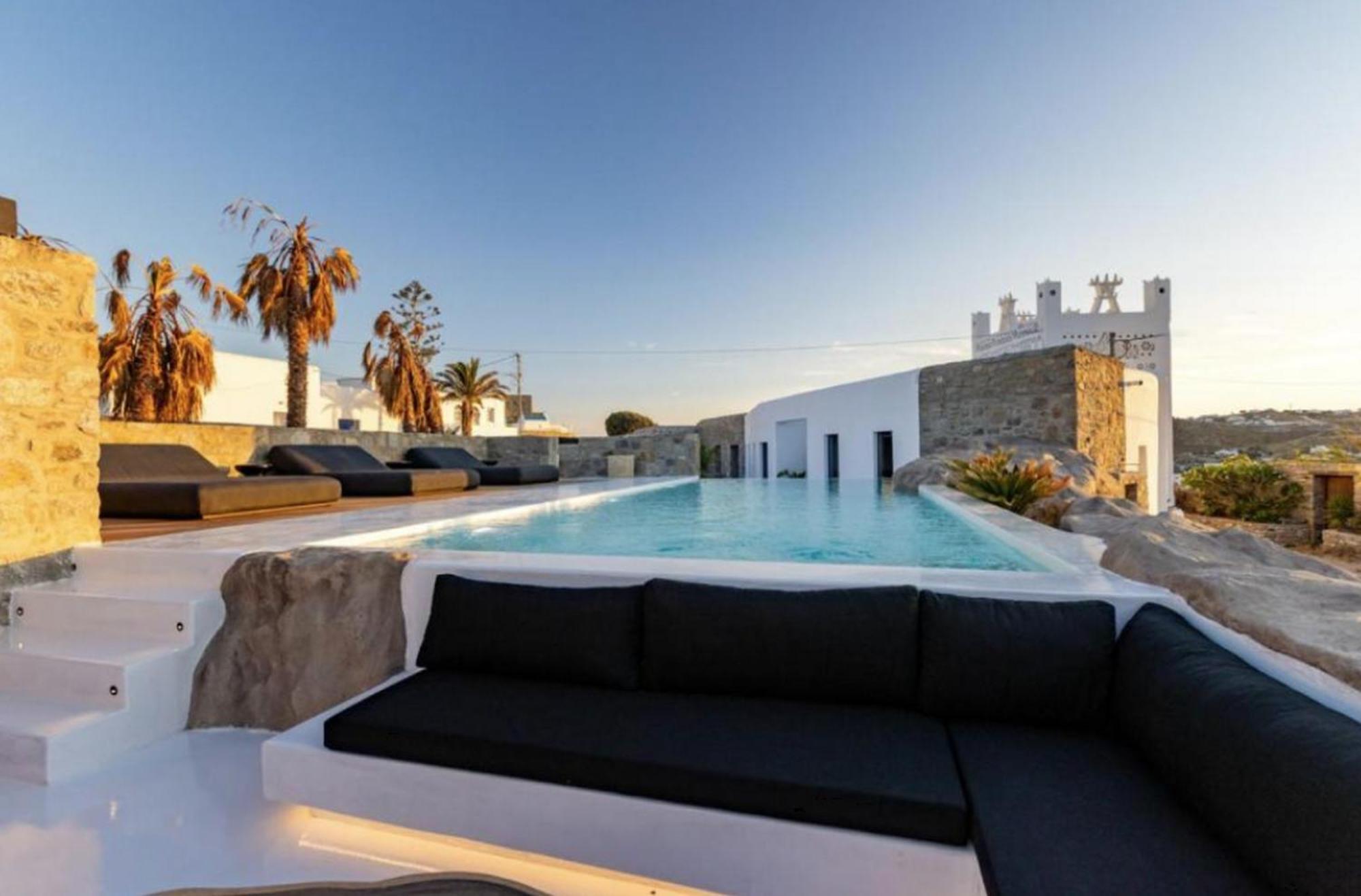 Mbc Mykonos Town Black Villa 6 Bedrooms Mykonos