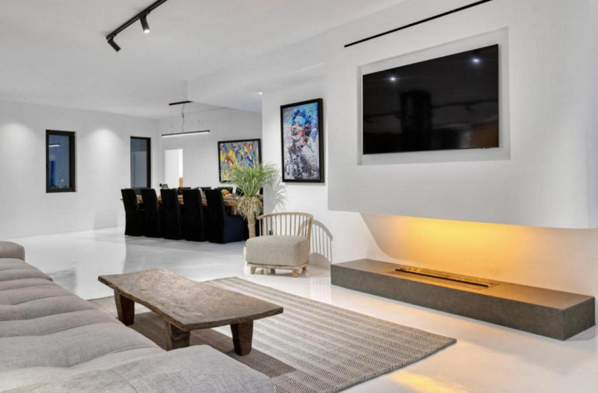 Mbc Mykonos Town Black Villa 6 Bedrooms Mykonos Villa *