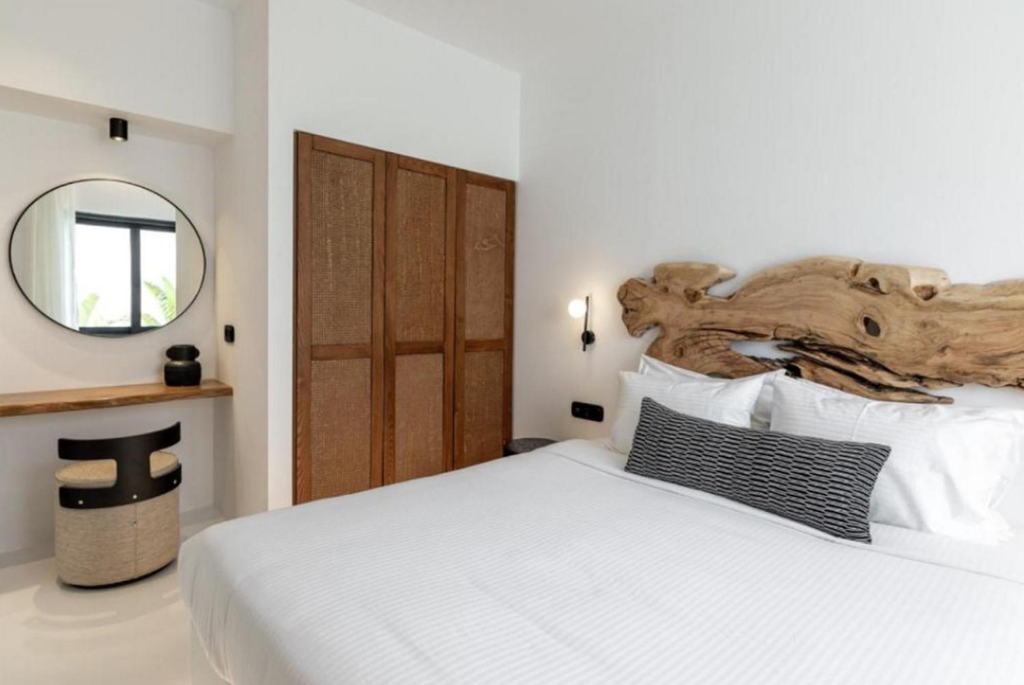Mbc Mykonos Town Black Villa 6 Bedrooms Mykonos Glastros (Mykonos)