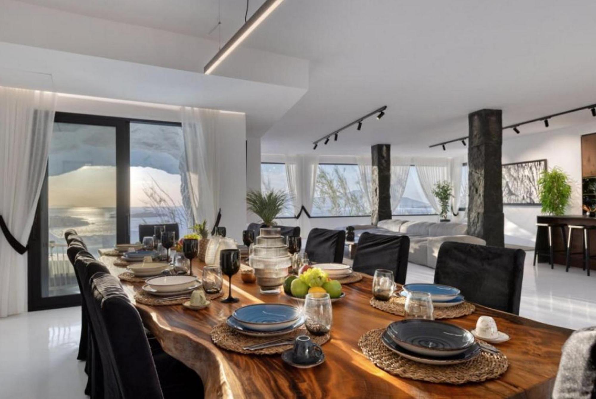 Mbc Mykonos Town Black Villa 6 Bedrooms Mykonos Glastros (Mykonos)