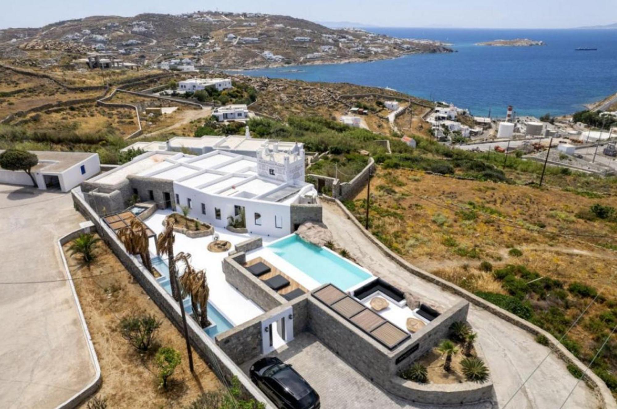 Mbc Mykonos Town Black Villa 6 Bedrooms Mykonos