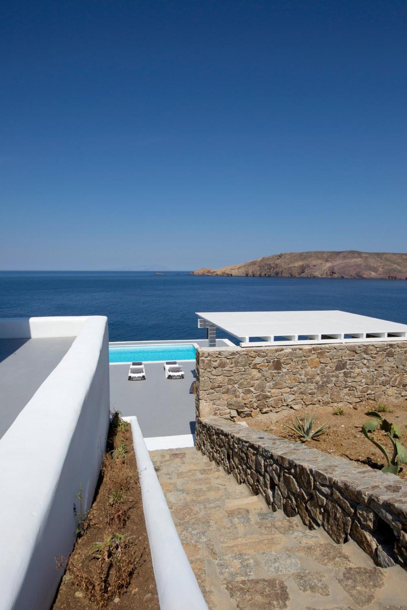Casadei Pool 4-bdr Sea View 'anemos' & 'petra' With Nighttime Security Guard