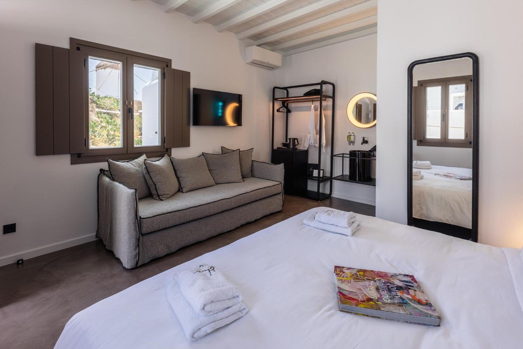 She Mykonos - The Residency *