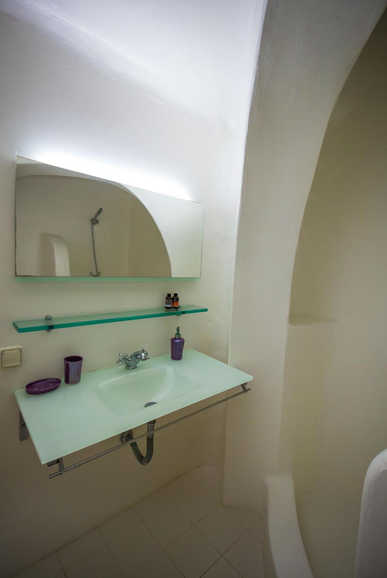 Cosy Three Bedroom In Agios Sostis Holiday home